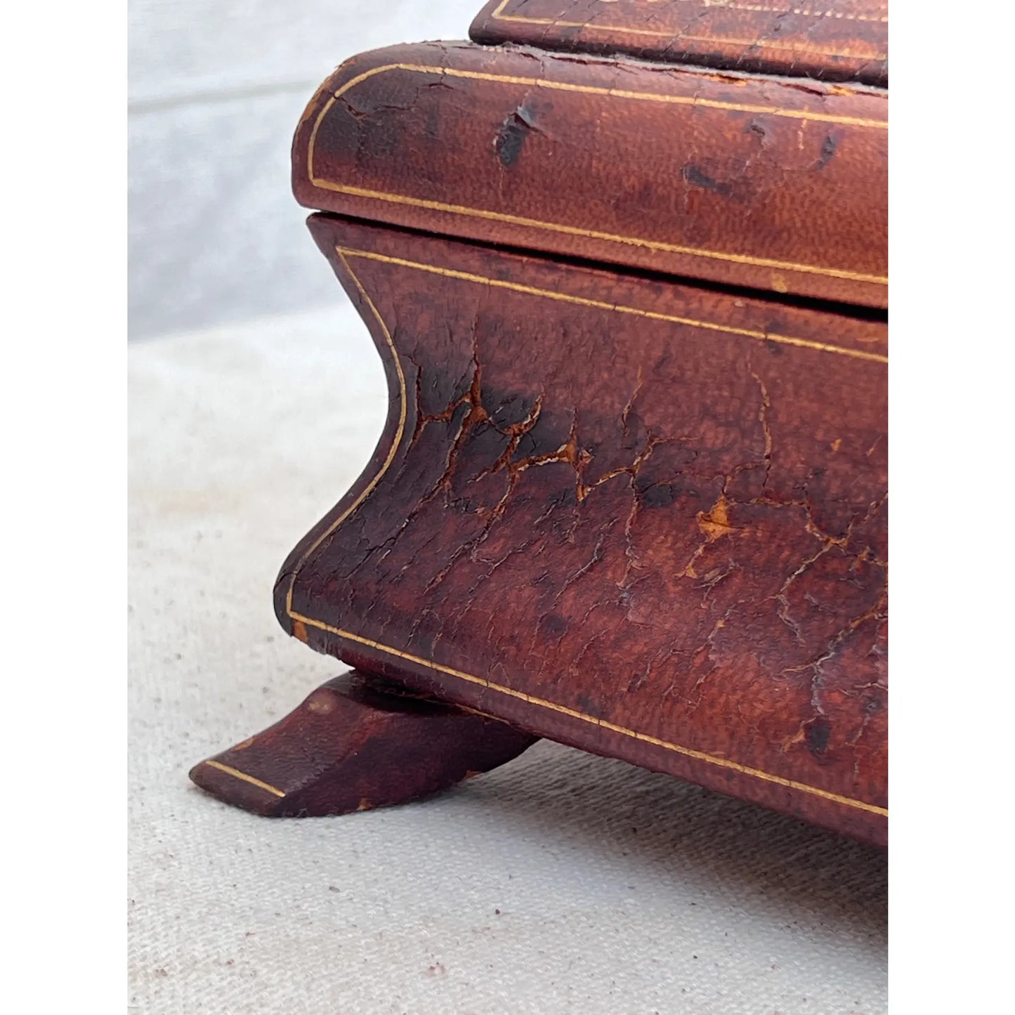 19th Century Small Leather Wrapped Bookend Lid Jewelry Box