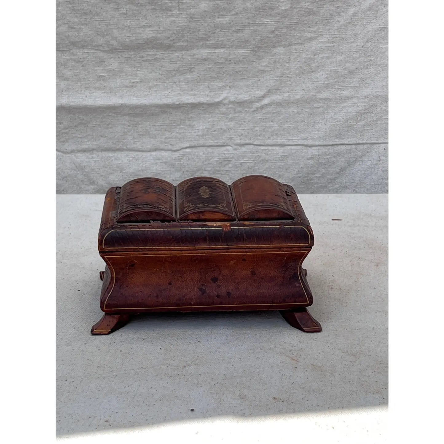 19th Century Small Leather Wrapped Bookend Lid Jewelry Box
