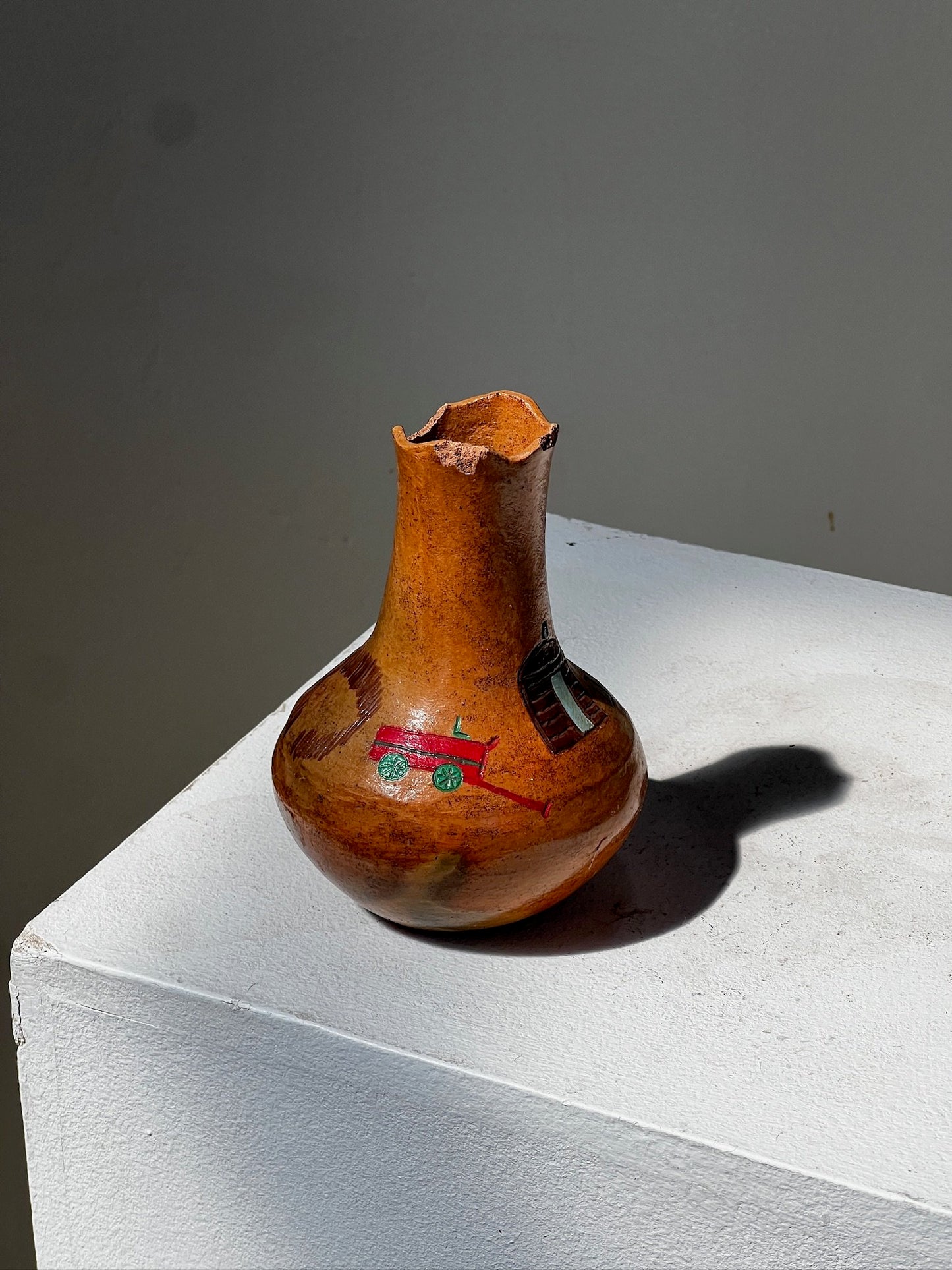 Native American Navajo pictorial pot