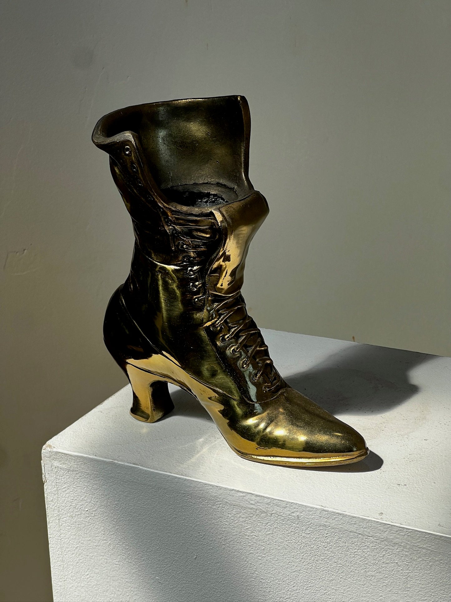 Vintage Victoria style cast brass boot window planter