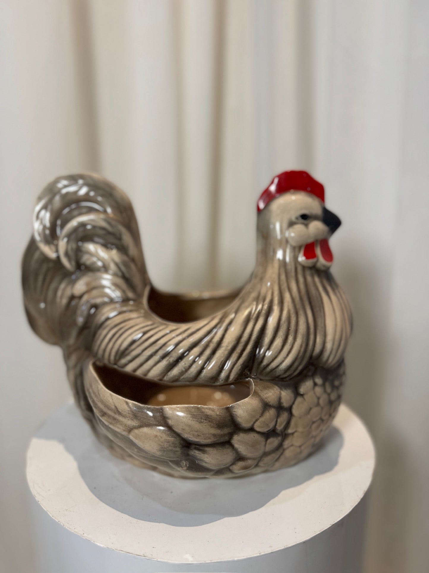 Vintage 1976 Arnel's Hand-Painted Ceramic Hen Planter – Farmhouse Country Decor