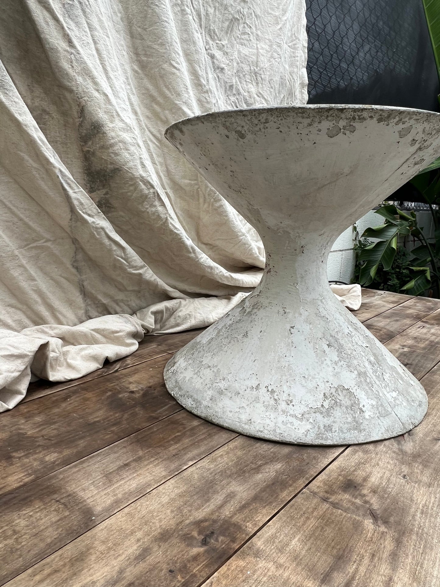 Willy Guhl 'Diabolo' Planter (1960's) (20")