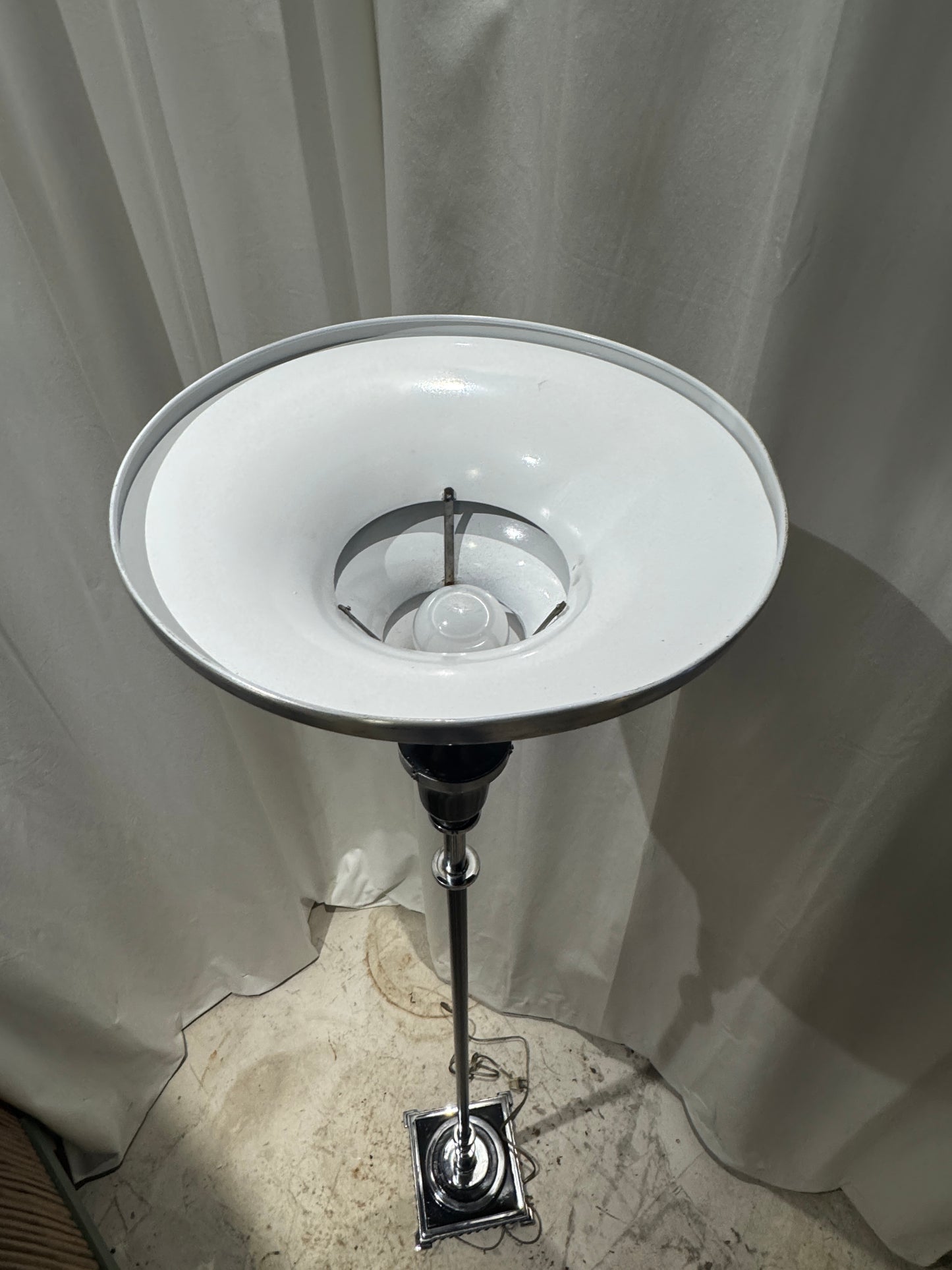 Rare RMC Model 795 Art Deco Machine Age Floor Lamp in Black Enamel and Polished Aluminum