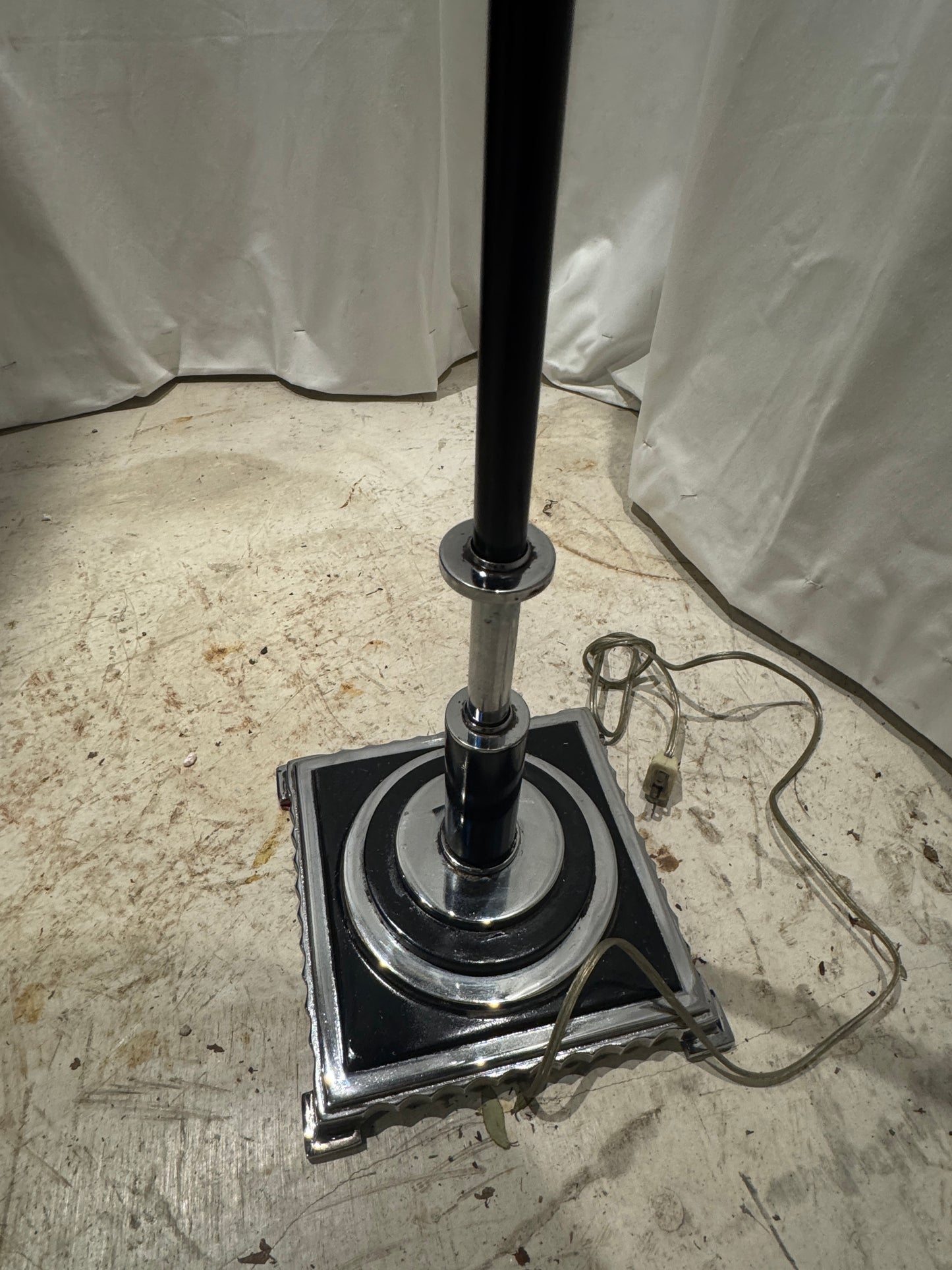 Rare RMC Model 795 Art Deco Machine Age Floor Lamp in Black Enamel and Polished Aluminum