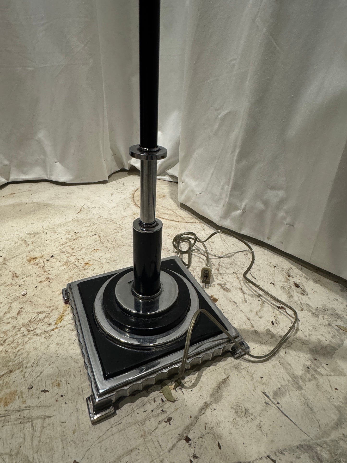 Rare RMC Model 795 Art Deco Machine Age Floor Lamp in Black Enamel and Polished Aluminum