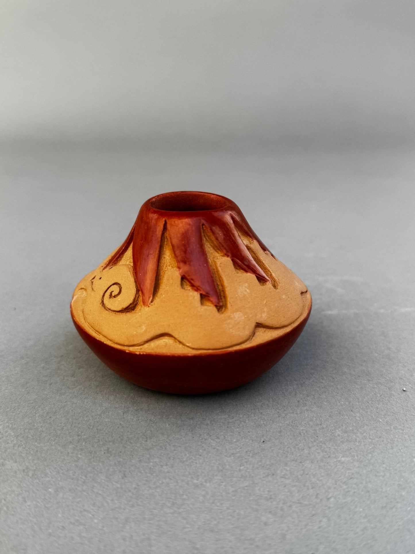 Signed Pu Wen Tsay Studio Art Pottery Vase – Miniature Hand-Carved & Glazed Ceramic with Organic Motifs