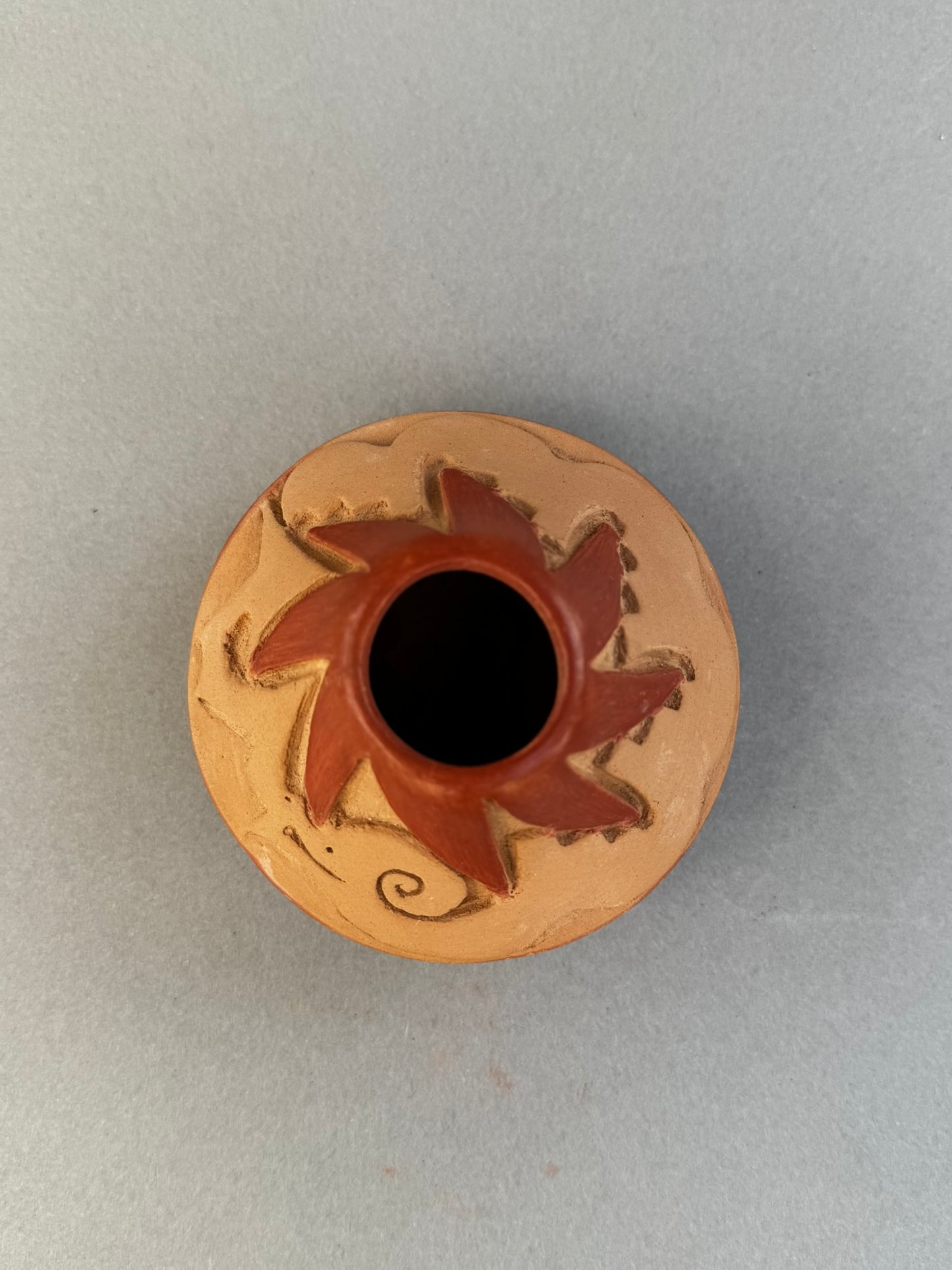Signed Pu Wen Tsay Studio Art Pottery Vase – Miniature Hand-Carved & Glazed Ceramic with Organic Motifs