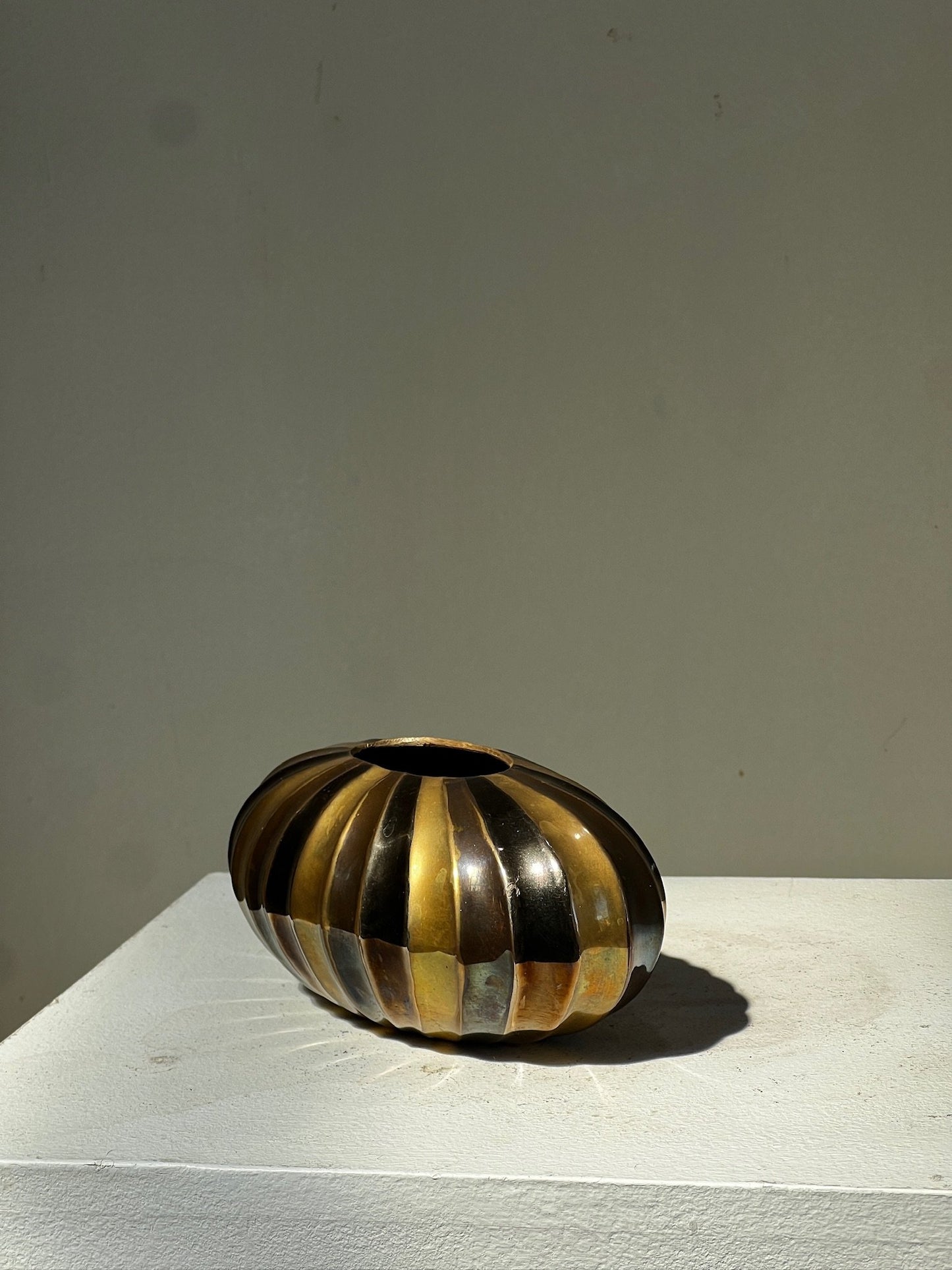 Vintage solid brass Hollywood Regency style vase