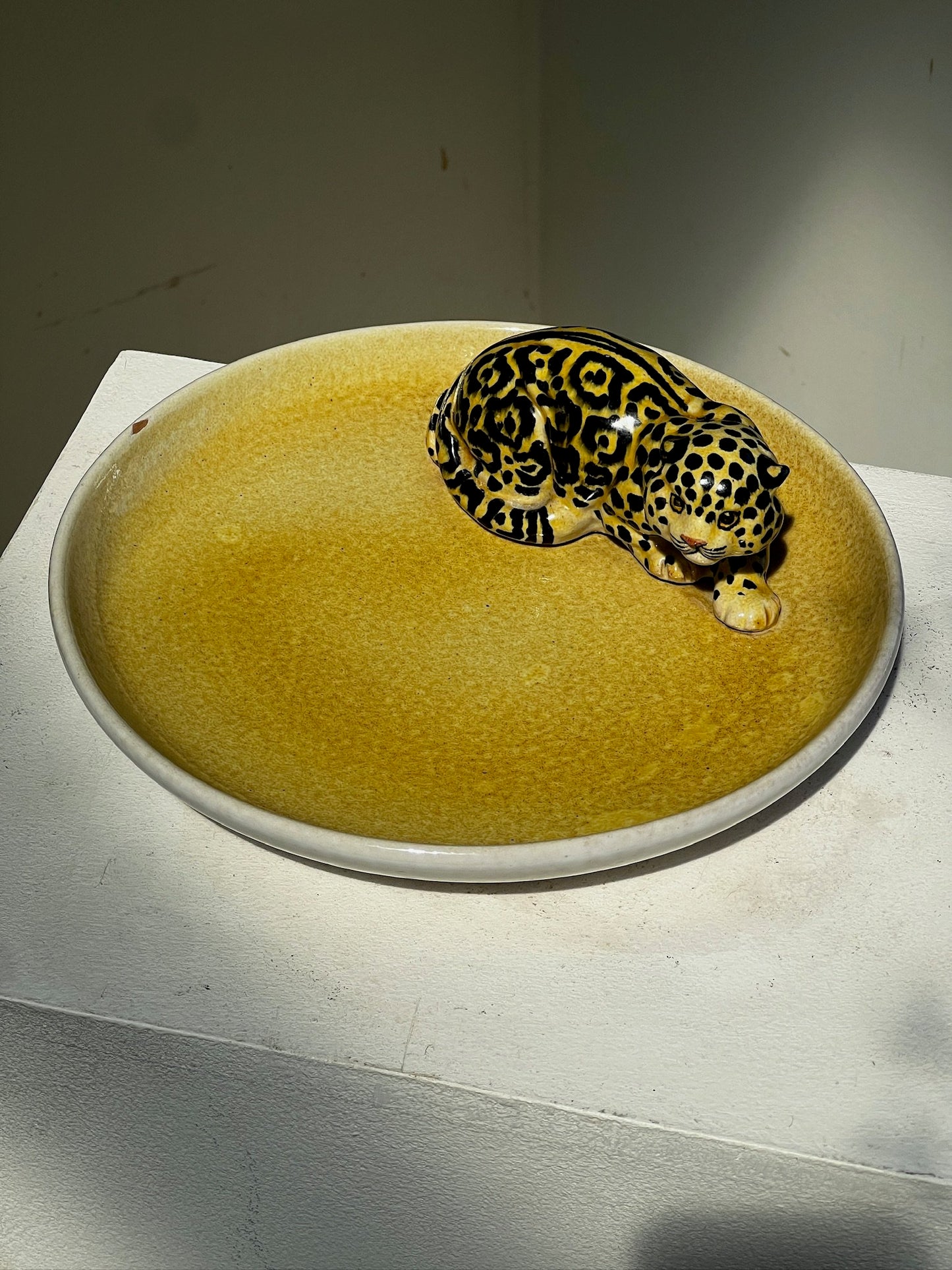 Vintage Italian Ceramic Yellow Platter with Jaguar Figurine