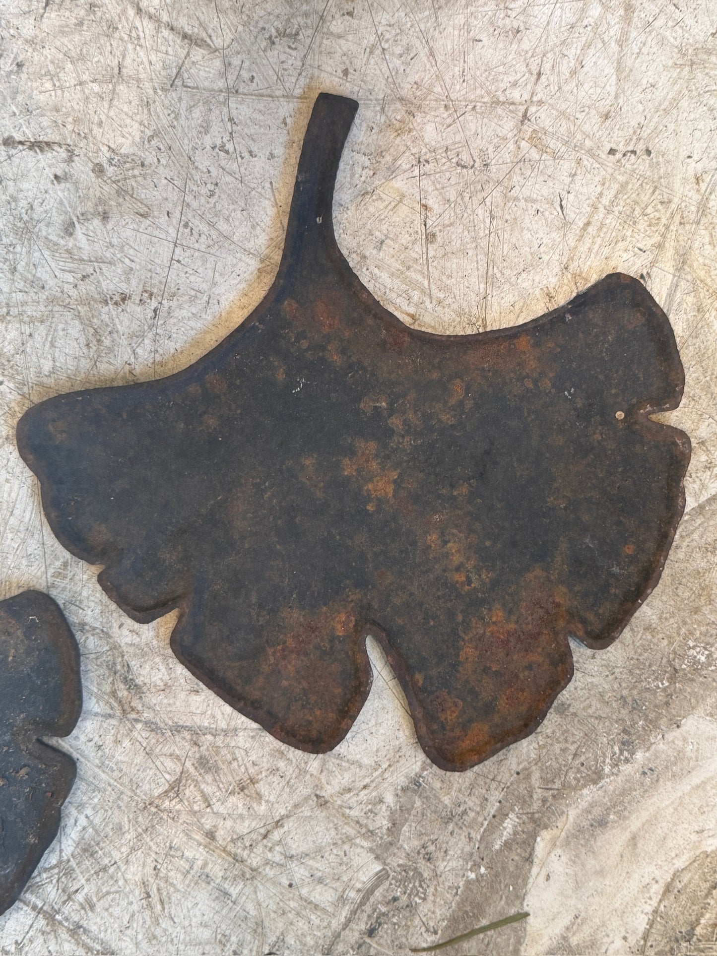 Pair of Hand-Cut Metal Palm Leaves – Decorative Patinated Steel Botanical Sculptures