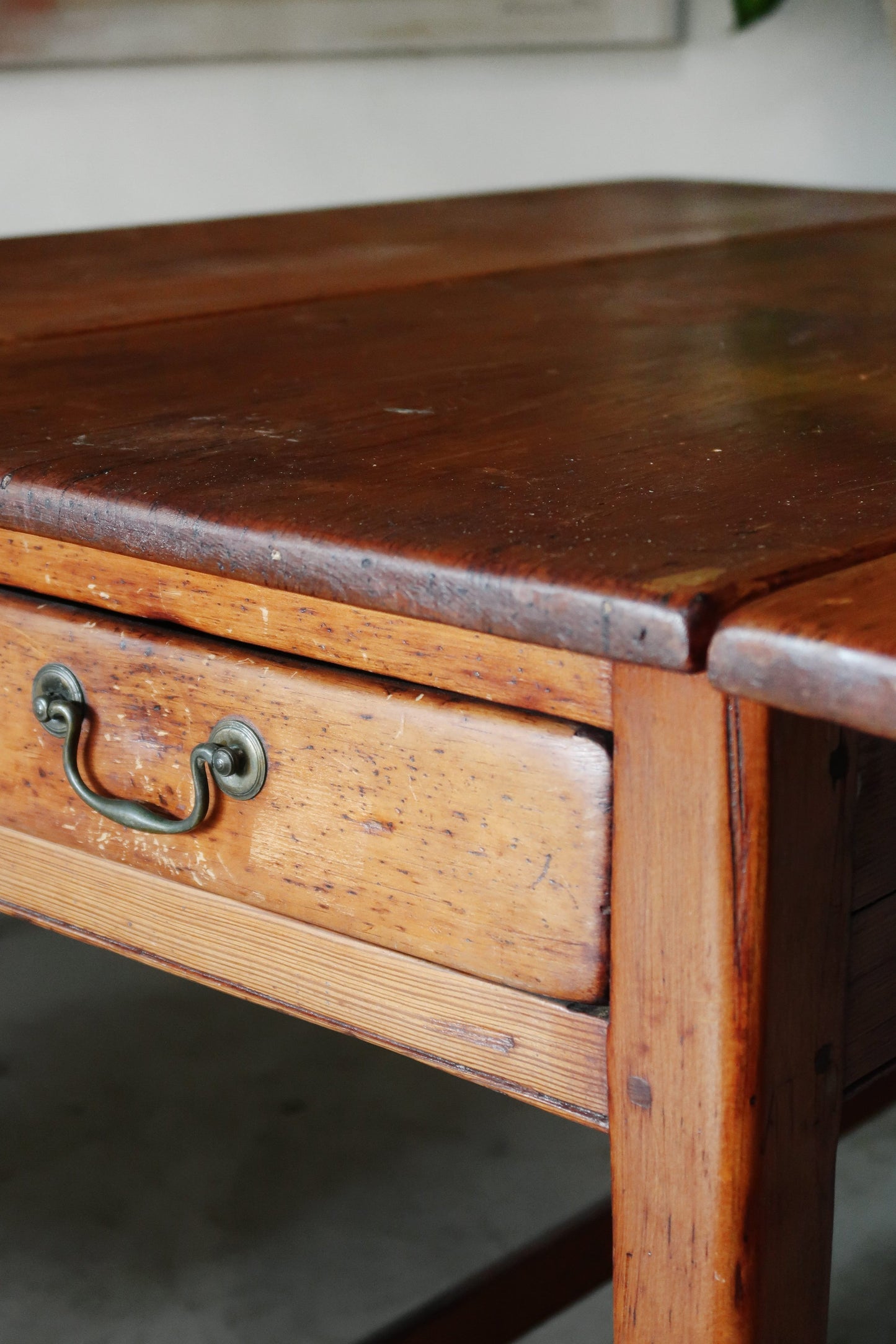 Antique Rustic Pine Dropleaf Cottage Dining Table