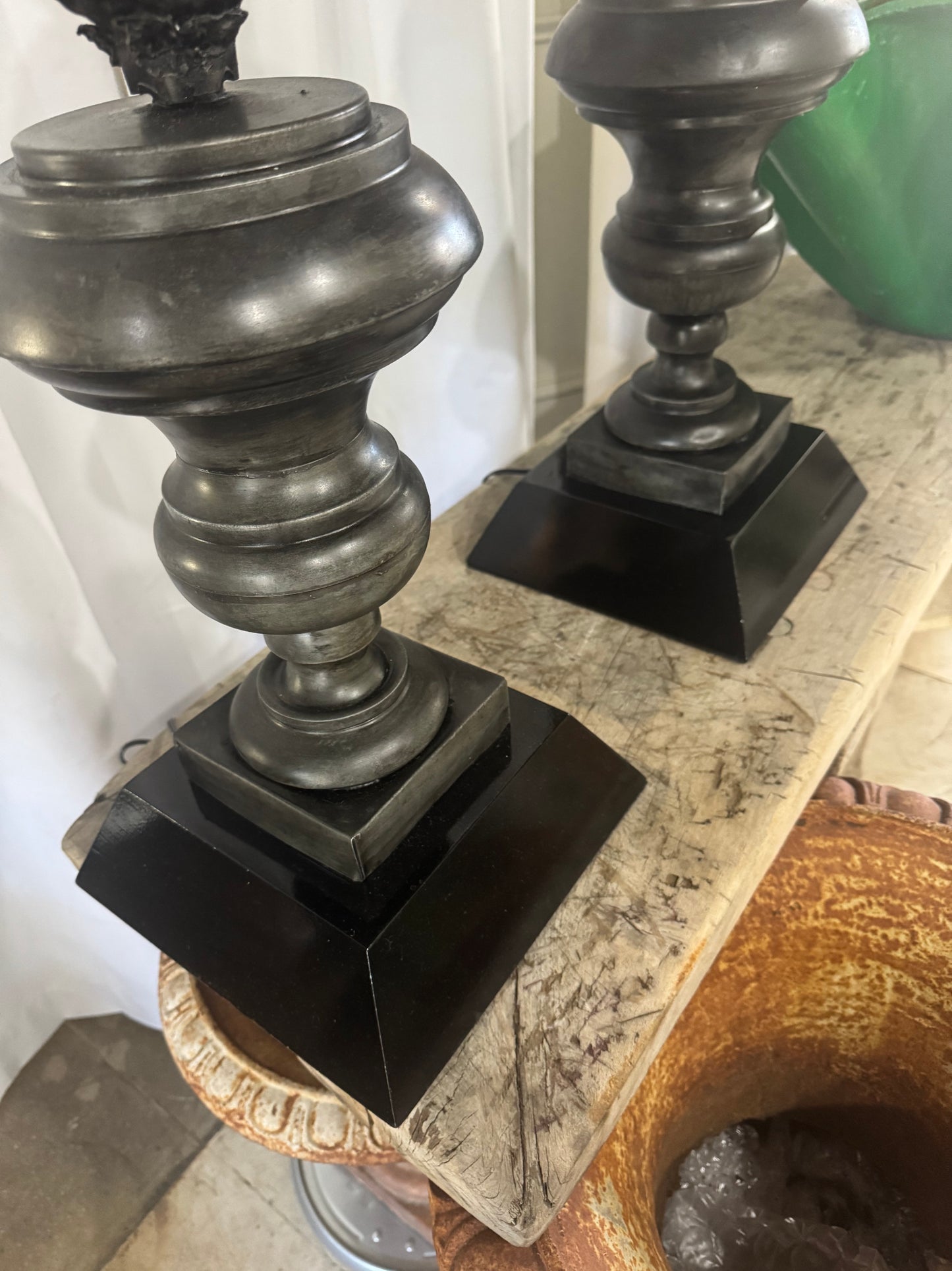 Pair of Vintage Metal Pineapple Table Lamps – Ornate Neoclassical Style