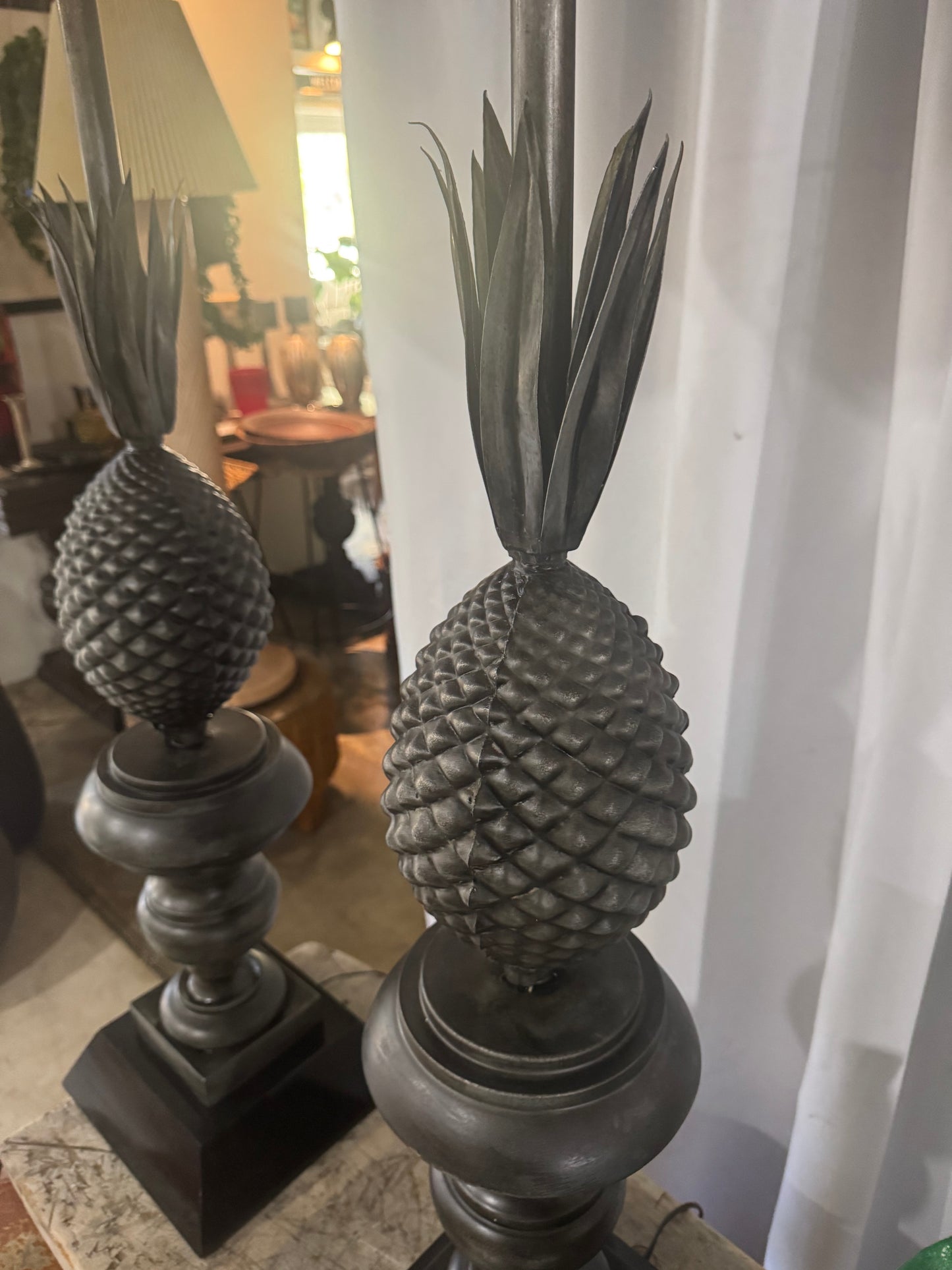 Pair of Vintage Metal Pineapple Table Lamps – Ornate Neoclassical Style