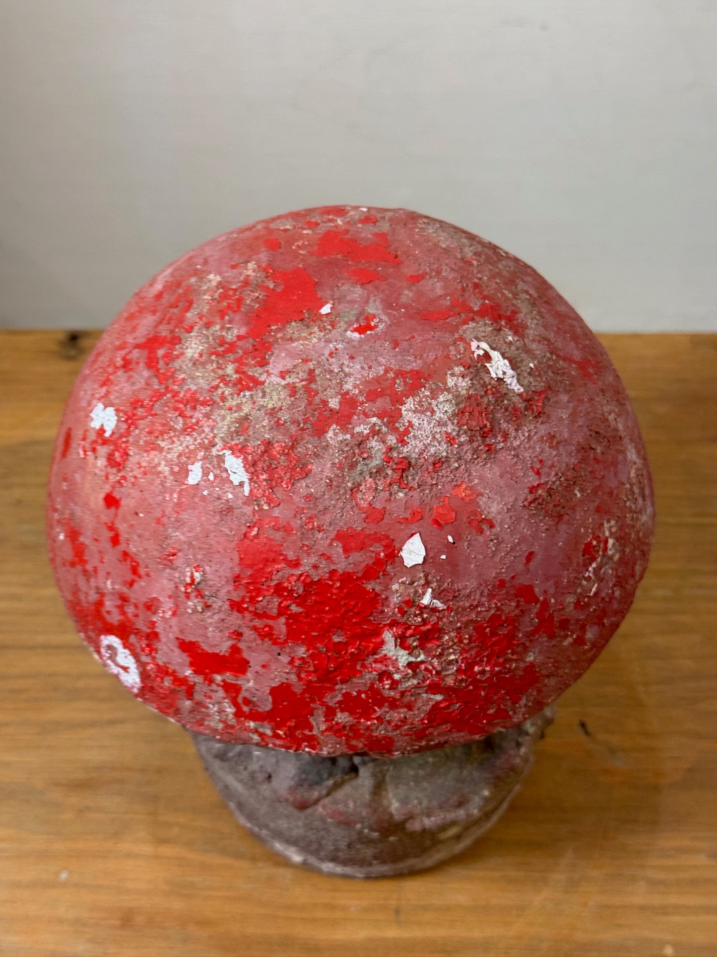 Vintage Cast Stone Garden Mushroom Ornament – Aged Patina