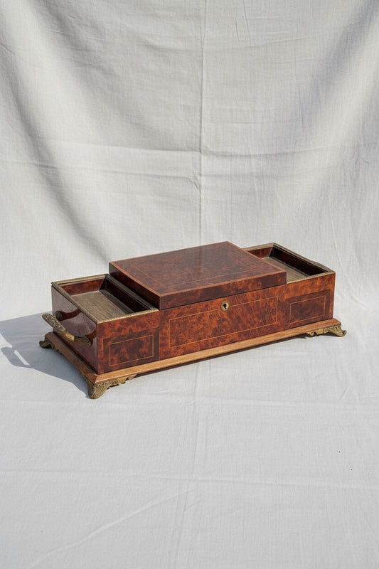 Handcrafted exotic wood jewellery box with smooth finish and elegant design, perfect for storing fine accessories and keepsakes — Hommes and Gardens, Home Decor Collection, Decorative Boxes, Jewelry Holders, luxury wooden decor, handcrafted gifts, natural wood design, interior accessories, timeless storage, elegant home style.