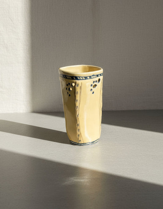 Mid-century painted pottery vase signed by Balliet, featuring hand-painted yellow accents and timeless vintage artistry — Hommes and Gardens, Home Decor Collection, Outdoor Decorations, Landscape Architect, Interior Designer, Outdoor Living, Home Design, Luxury Design, Art, Furniture, Objects, Best Gifts, Nature, Backyard, Yard.