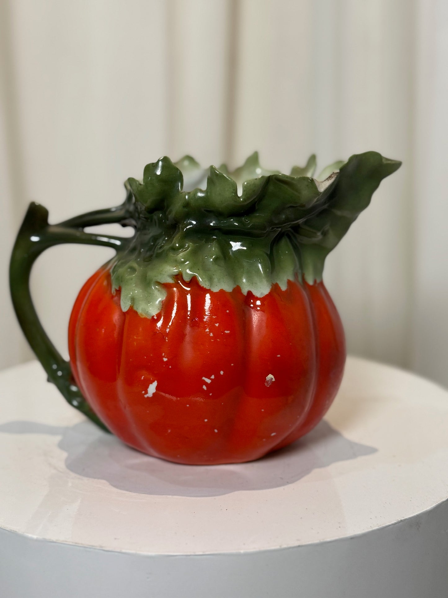 Antique Royal Bayreuth Bavaria pumpkin-shaped ceramic pitcher handcrafted in Germany, featuring orange glaze and green leafy rim, a collectible Art Nouveau masterpiece — Hommes and Gardens, Kitchen Collection, Landscape Architect, Interior Designer, Outdoor Living, Art, Furniture, Objects, Best Gifts, Nature, Backyard, Yard, Outdoor Decorations, Home Decor, Home Design, Luxury Design.