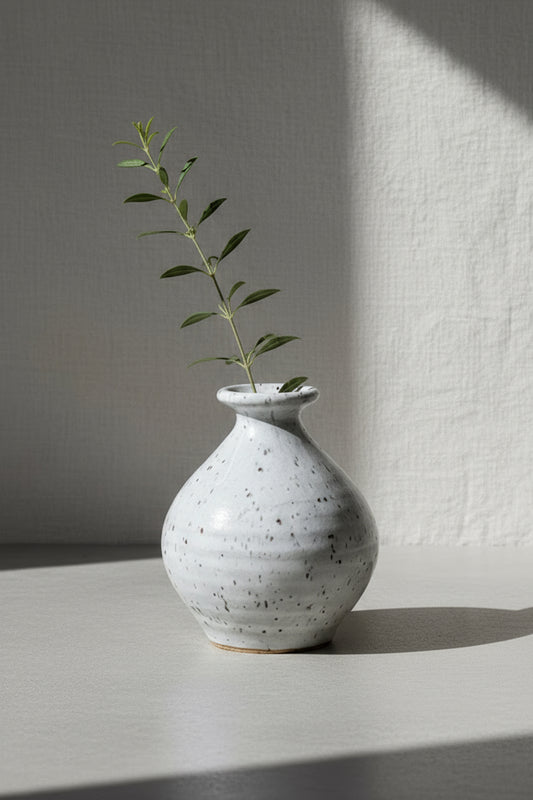 Small white ceramic vase with minimalist form, elegant decorative object for modern interiors — Hommes and Gardens, Pots + Vessels Collection, Objects, Home Decor, landscape design, plant design, Landscape Architect, Interior Designer, Outdoor Living, Outdoor Decorations, Home Design, Luxury Design, Art, Furniture, Objects, Best Gifts, Nature, Backyard, Yard.