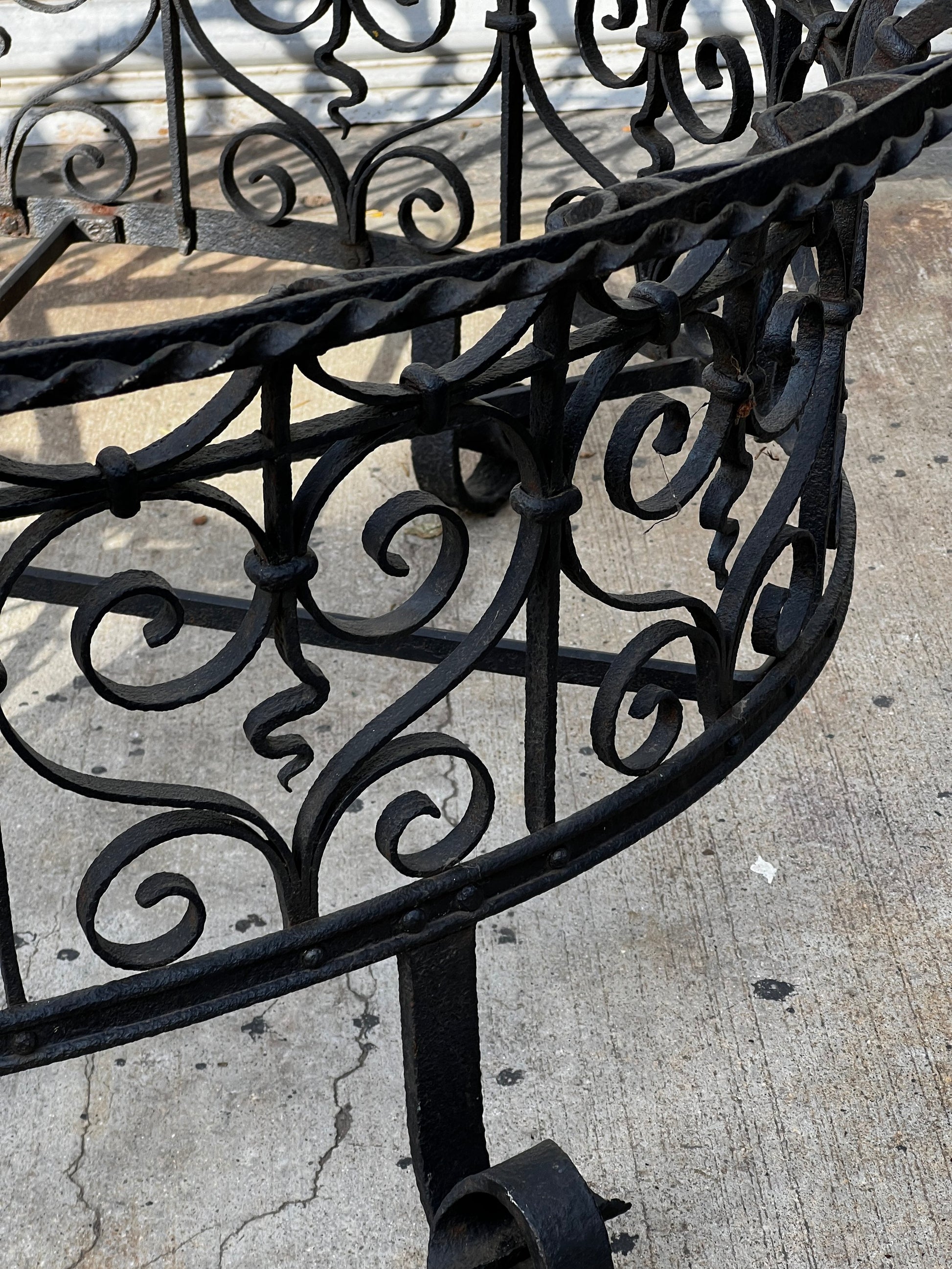 Victorian wrought iron plant stand in oval form, antique metal garden piece with ornate craftsmanship and rustic elegance — Hommes and Gardens, Furniture Collection, Plant Cages & Supports, Vintage Outdoor Decor, Antique Iron Furniture, Botanical Display Stand, Classic Garden Design.