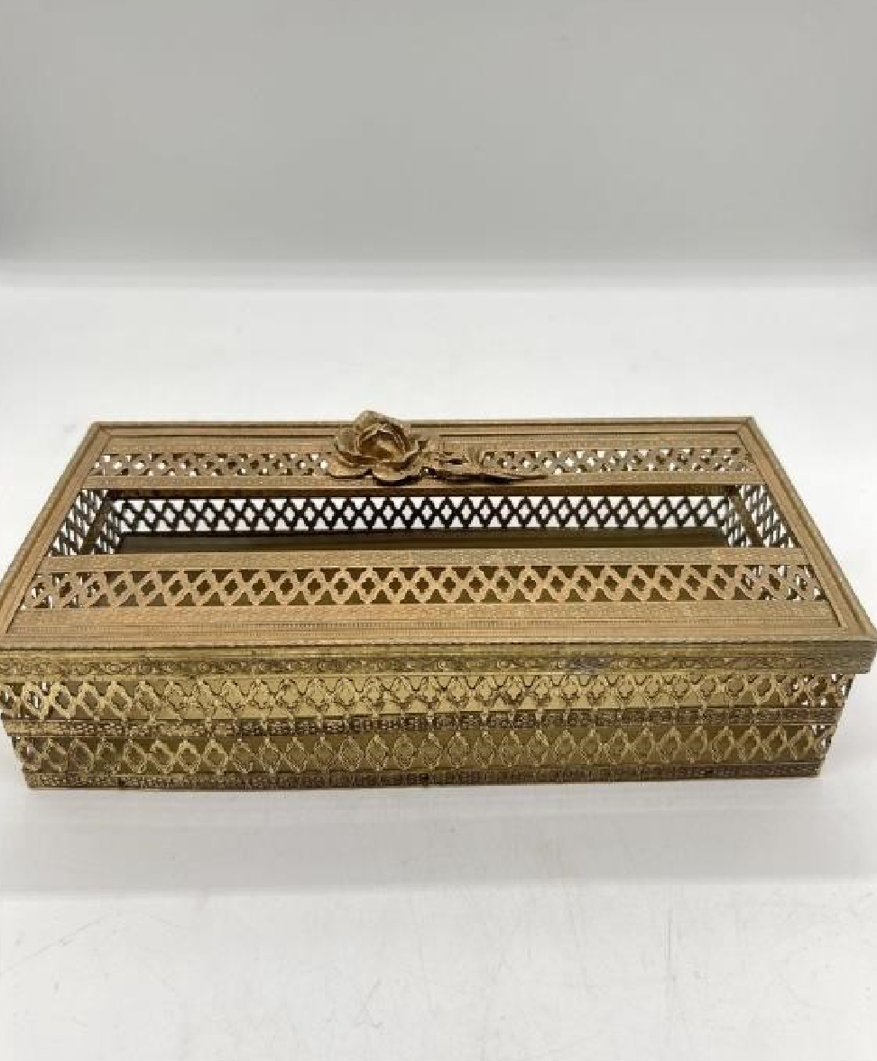 Vintage brass tissue box with filigree rose design and hinged lid, beautifully handcrafted for elegant bathroom décor — Hommes and Gardens, Bathroom Accessories Collection, Landscape Architect, Interior Designer, Outdoor Living, Outdoor Decorations, Home Decor, Home Design, Luxury Design, Art, Furniture, Objects, Best Gifts, Nature, Backyard, Yard.