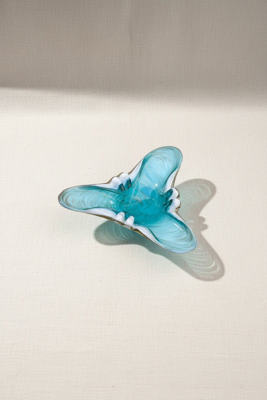 Vintage Fratelli Toso Murano glass butterfly ashtray or bowl in turquoise blown glass, exquisite Italian decorative object — Hommes and Gardens, Home Decor Collection, Decorative Objects, Gifts & Merch, landscape design, plant design, Landscape Architect, Interior Designer, Outdoor Living, Outdoor Decorations, Home Design, Luxury Design, Art, Furniture, Objects, Best Gifts, Nature, Backyard, Yard.