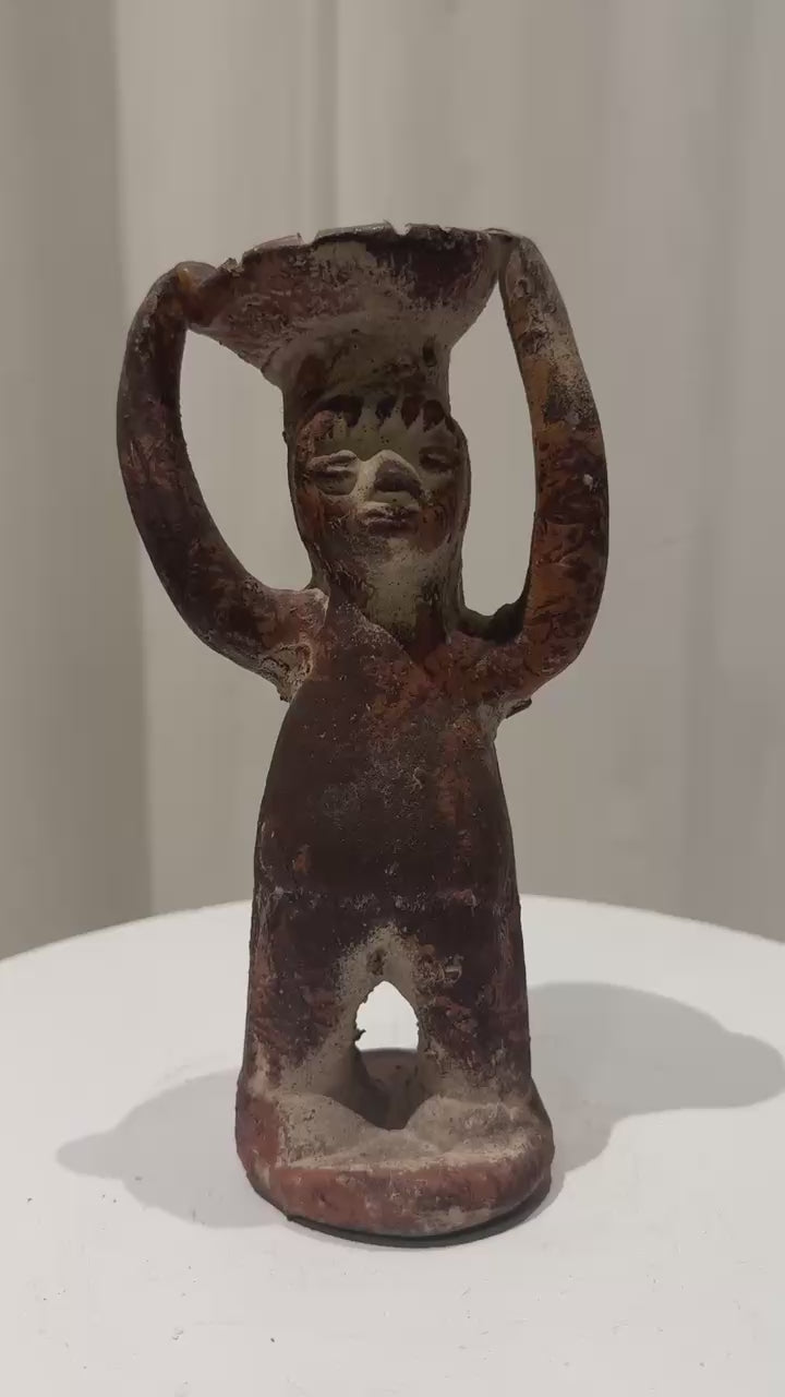 360-degree video of Pre-Columbian style terracotta ritual figure with raised arms and bowl, showcasing its handcrafted primitive design and aged patina — Hommes and Gardens, Home Decor Collection, landscape design, plant design, Landscape Architect, Interior Designer, Outdoor Living, Outdoor Decorations, Home Design, Luxury Design, Art, Furniture, Objects, Best Gifts, Nature, Backyard, Yard.