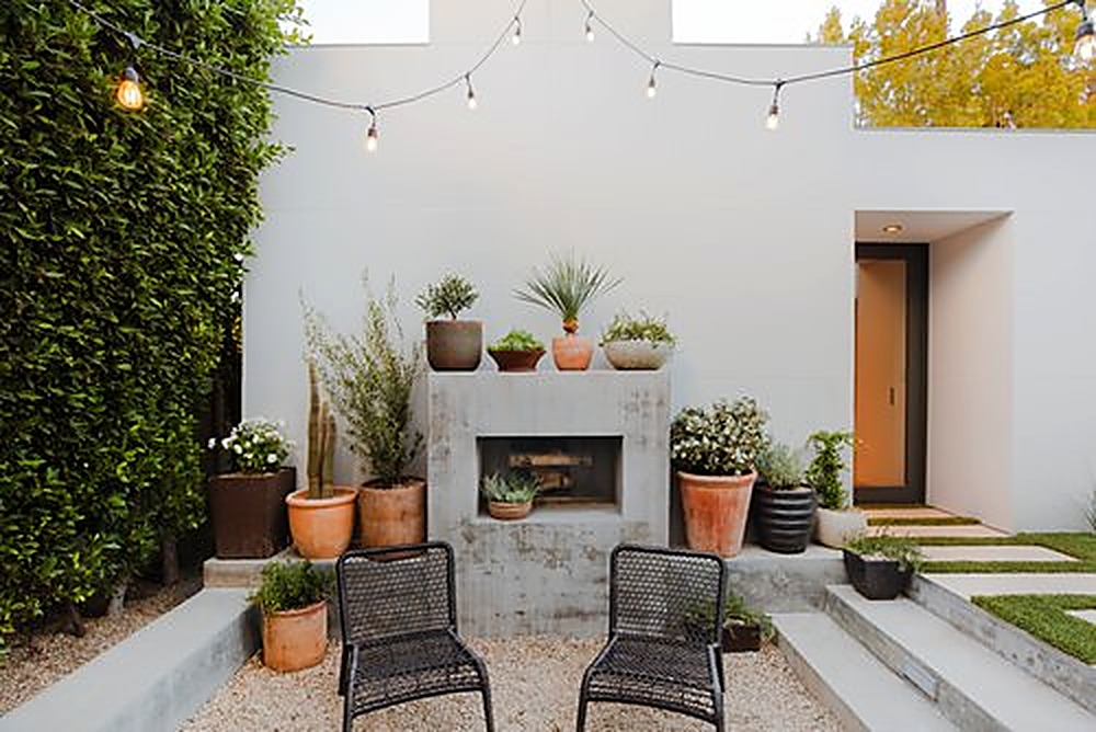 El Camino garden, Los Angeles landscape design by Hommes + Gardens, view 4