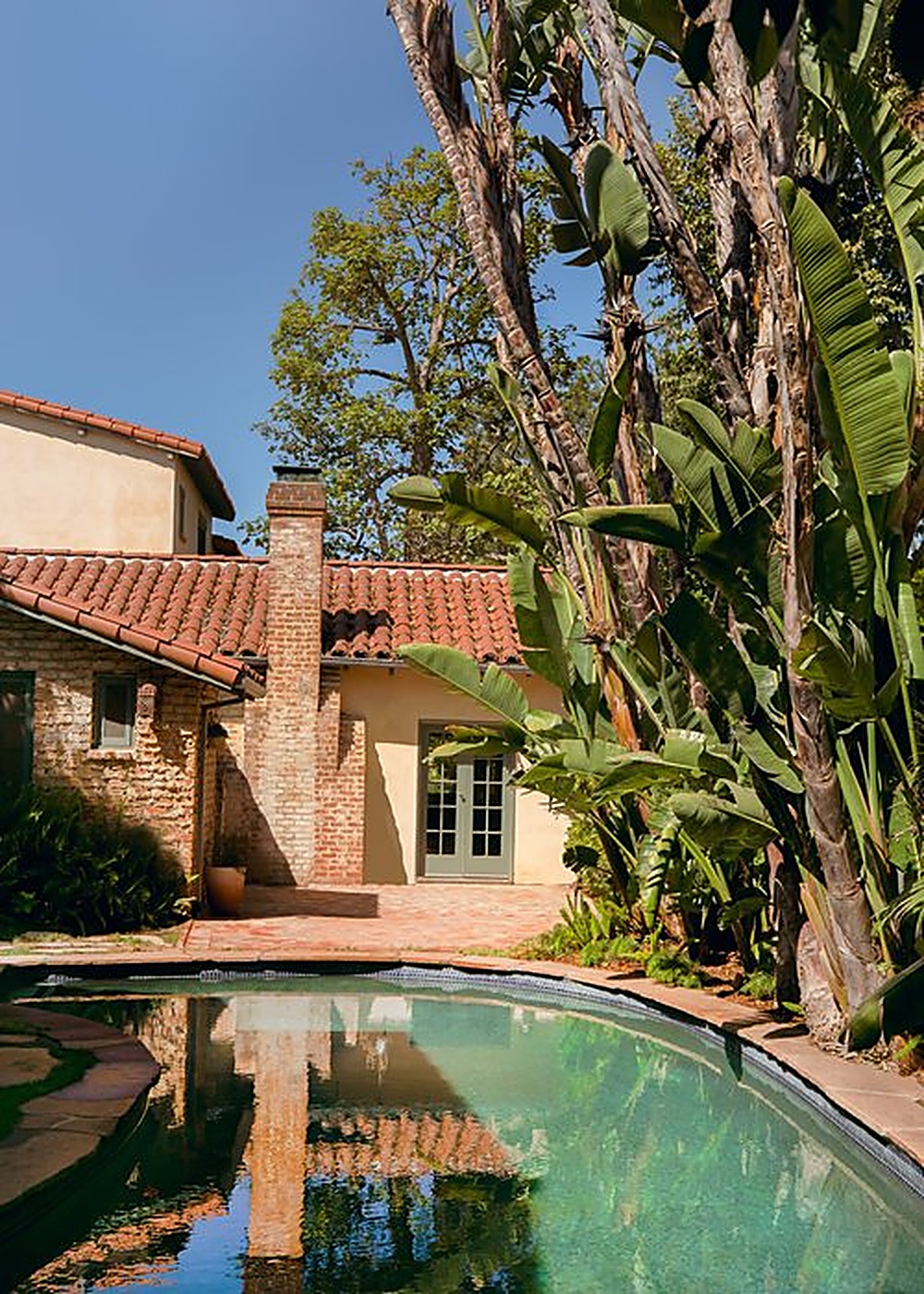 Miami Way garden, Los Angeles landscape design by Hommes + Gardens, view 2