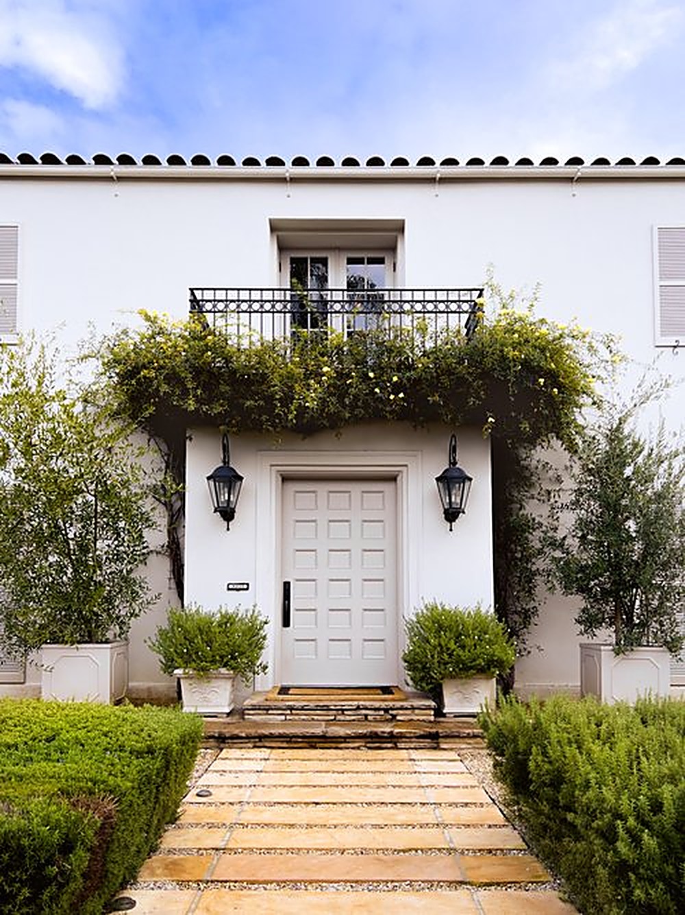 Windsor, Los Angeles landscape design project by Hommes + Gardens