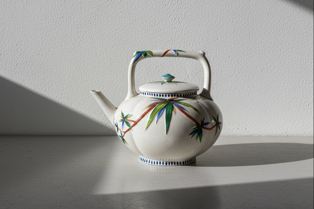 19th Century English Wedgwood Hand-Painted Bamboo Porcelain Teapot with Lid