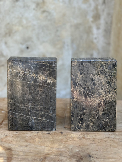 Pair of marble bookends - Made in Pakistan