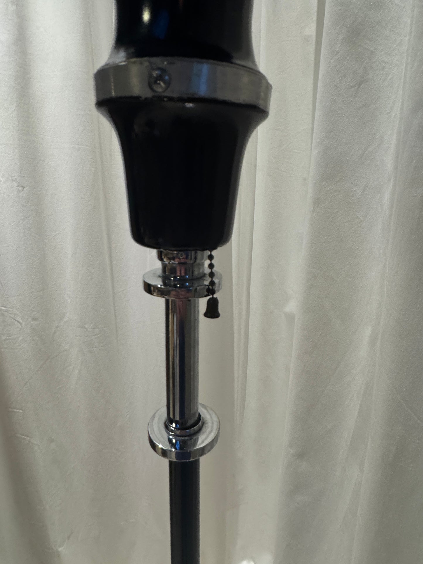 Rare RMC Model 795 Art Deco Machine Age Floor Lamp in Black Enamel and Polished Aluminum
