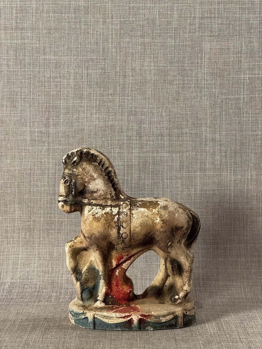 Pair of Antique Hand-Painted Chalkware Horse Figurines – Early 20th-Century Folk Art Sculptures
