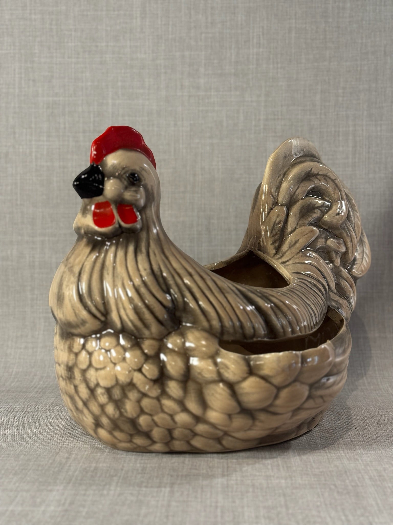 Vintage 1976 Arnel's Hand-Painted Ceramic Hen Planter – Farmhouse Country Decor