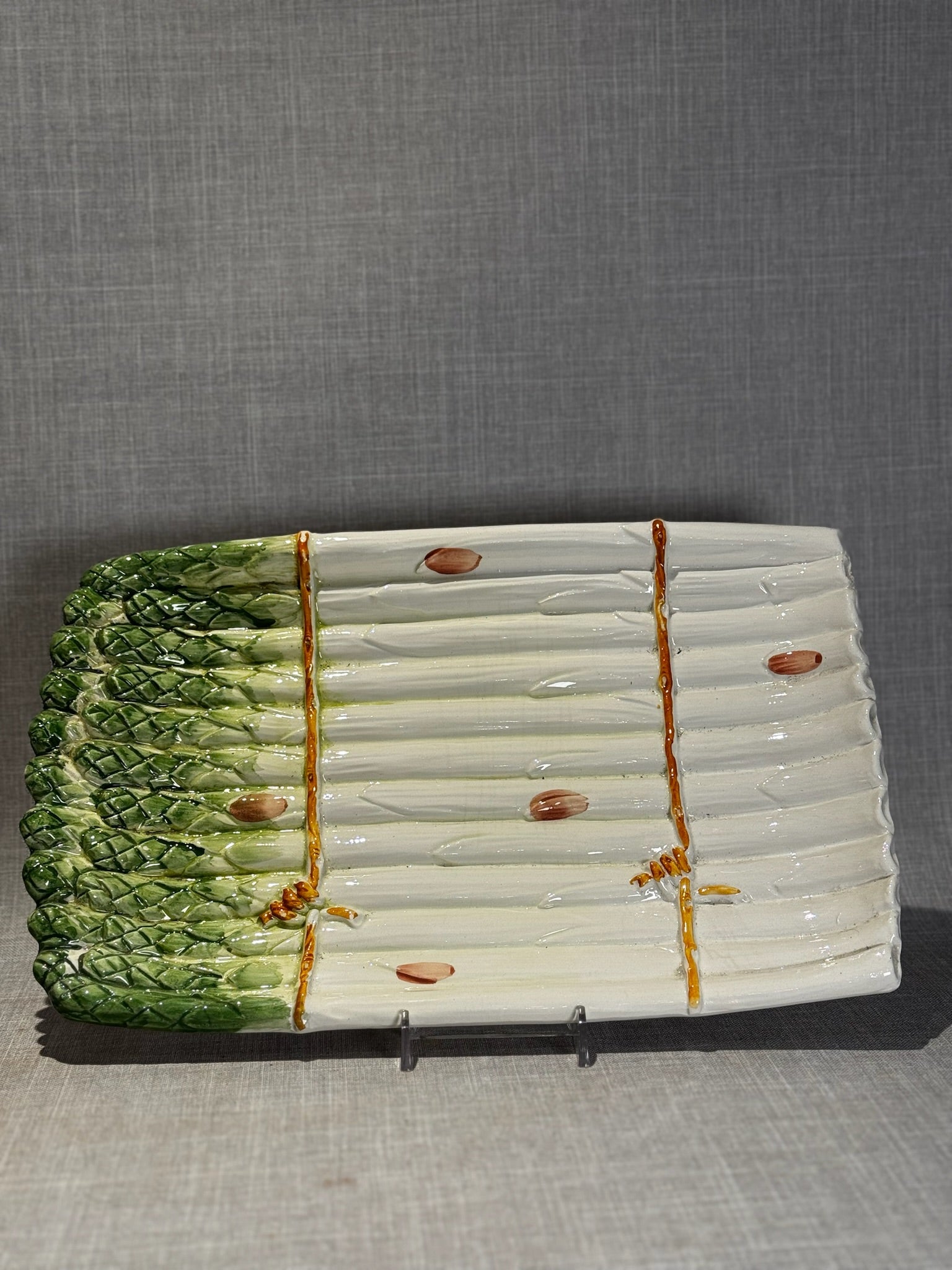Vintage Majolica Asparagus Bundle Serving Platters – Hand-Painted Ceramic Set of Two, Mid-Century European Style