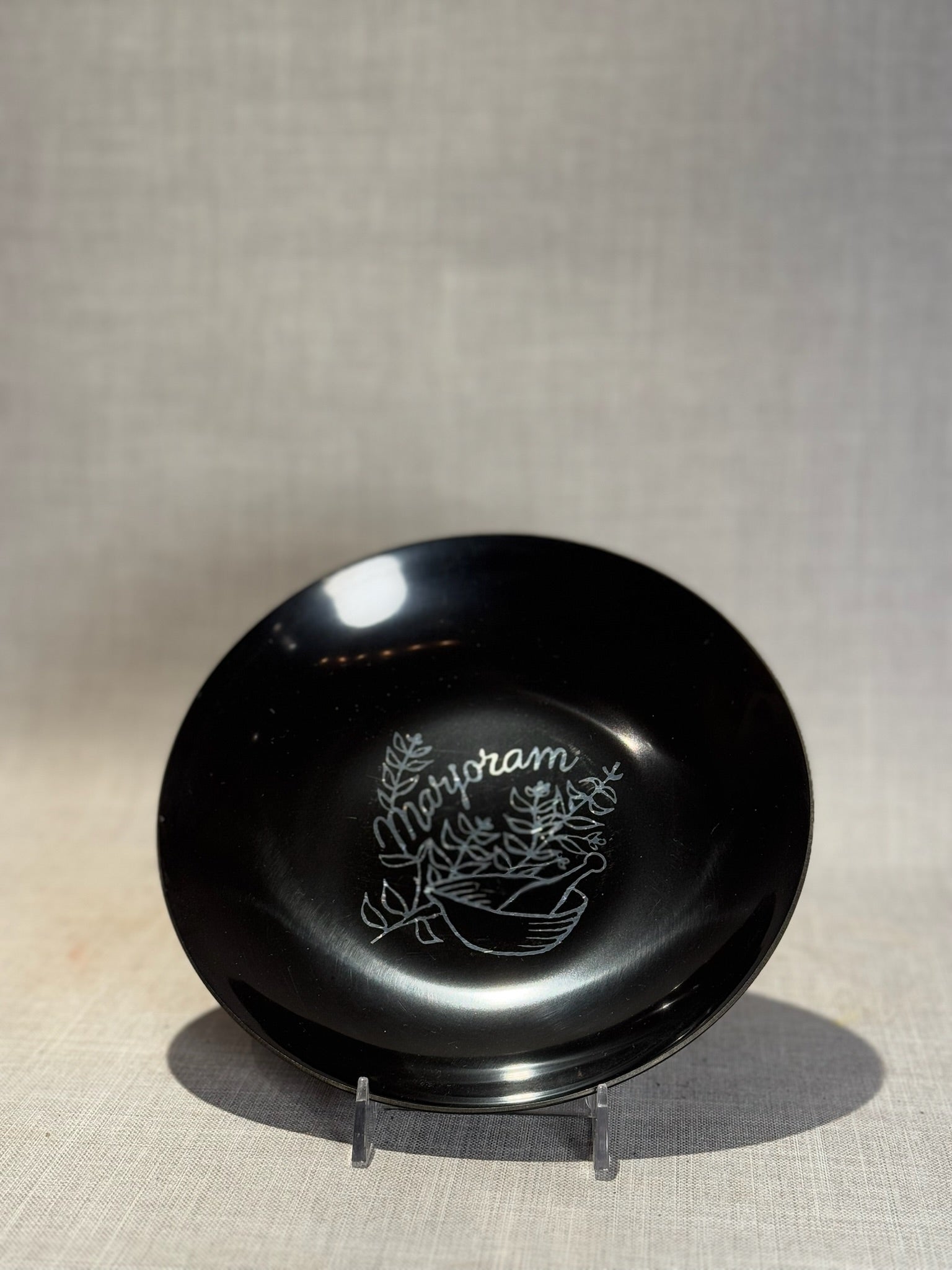 Vintage Black Melamine Herb Illustration Plate Set – Thyme, Marjoram, Dill & Rosemary (Set of 4 Kitchen Serving Plates)