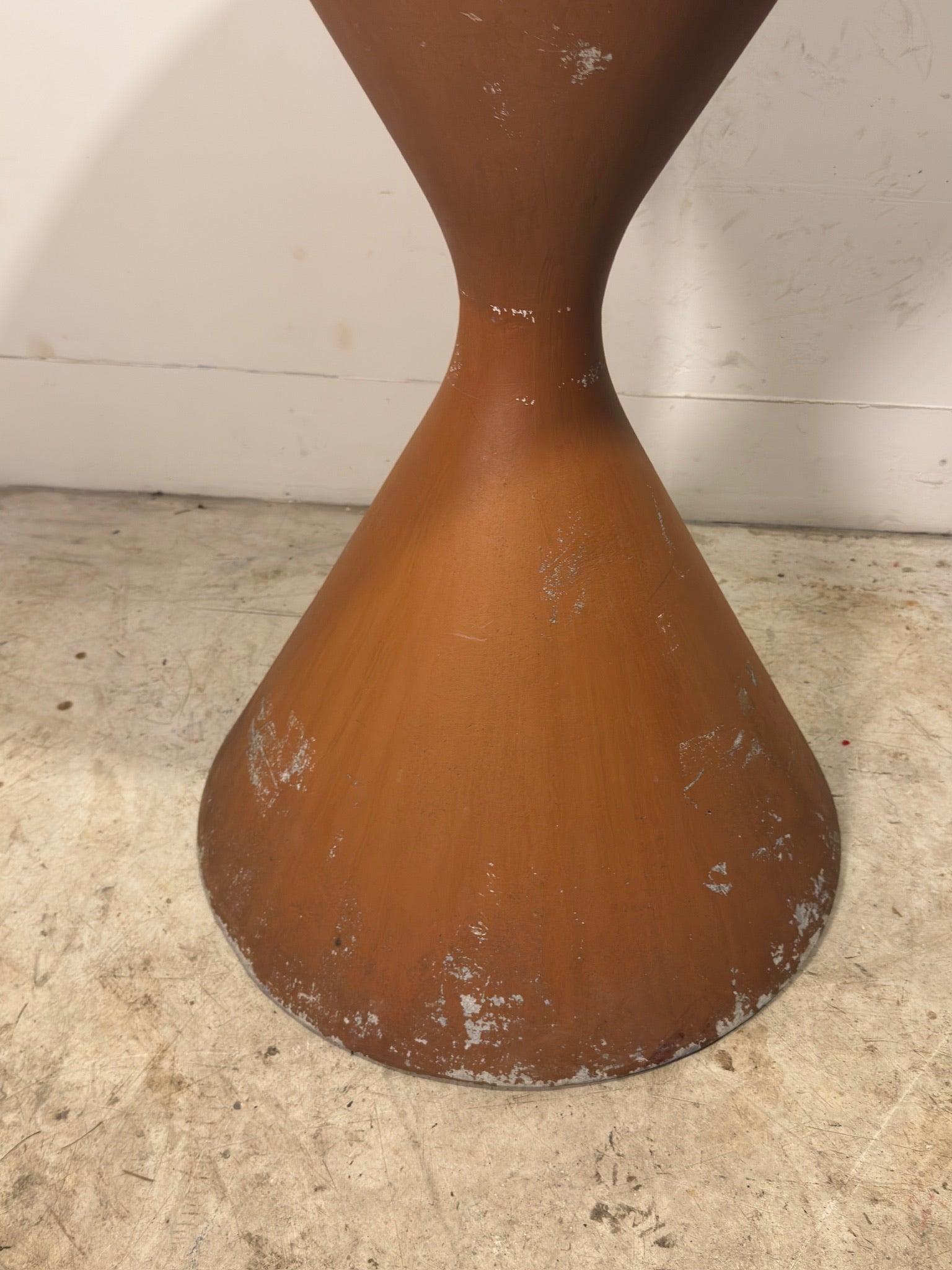 Willy Guhl Sculptural Diabolo Hourglass Planter – Swiss Mid-Century Eternit Garden Vessel