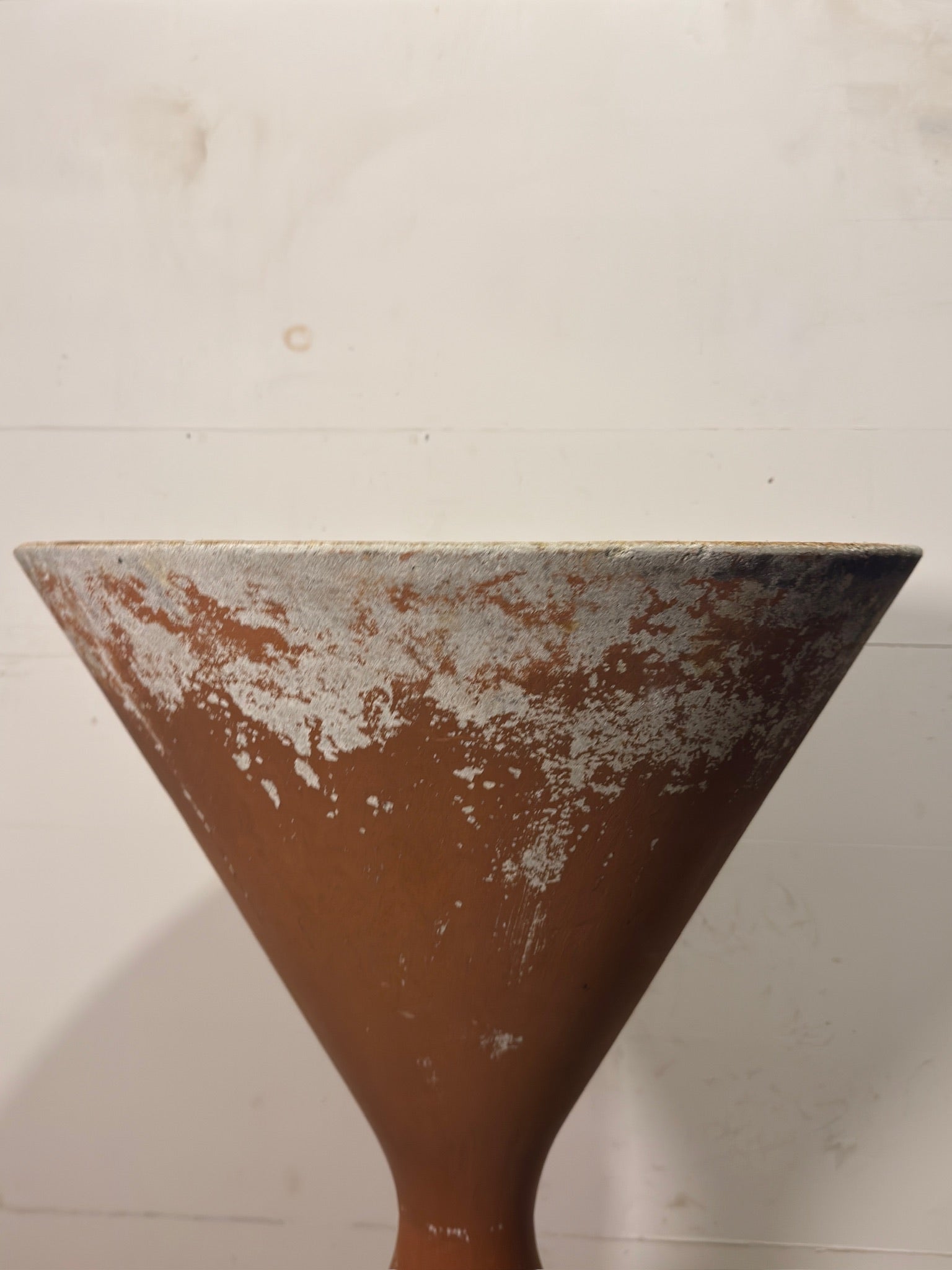 Willy Guhl Sculptural Diabolo Hourglass Planter – Swiss Mid-Century Eternit Garden Vessel