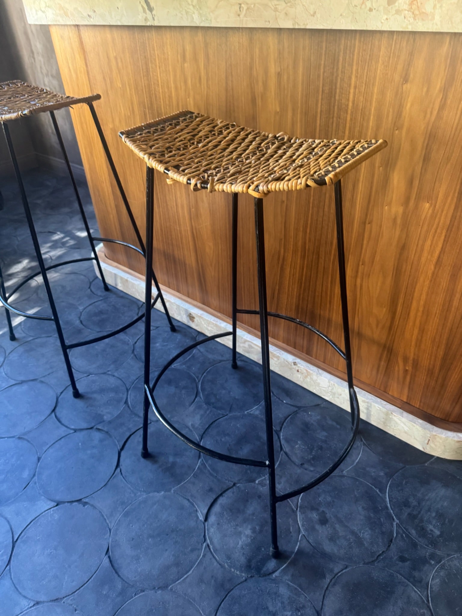Arthur Umanoff Wicker & Iron Bar Stools – Authentic MCM Sculptural Pair