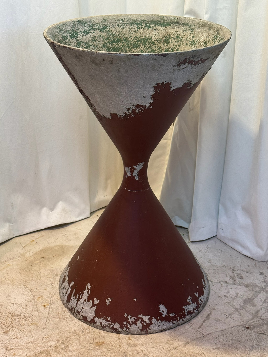 Willy Guhl Diabolo Garden Planter, Mid-Century Modern Fiber Cement, Switzerland