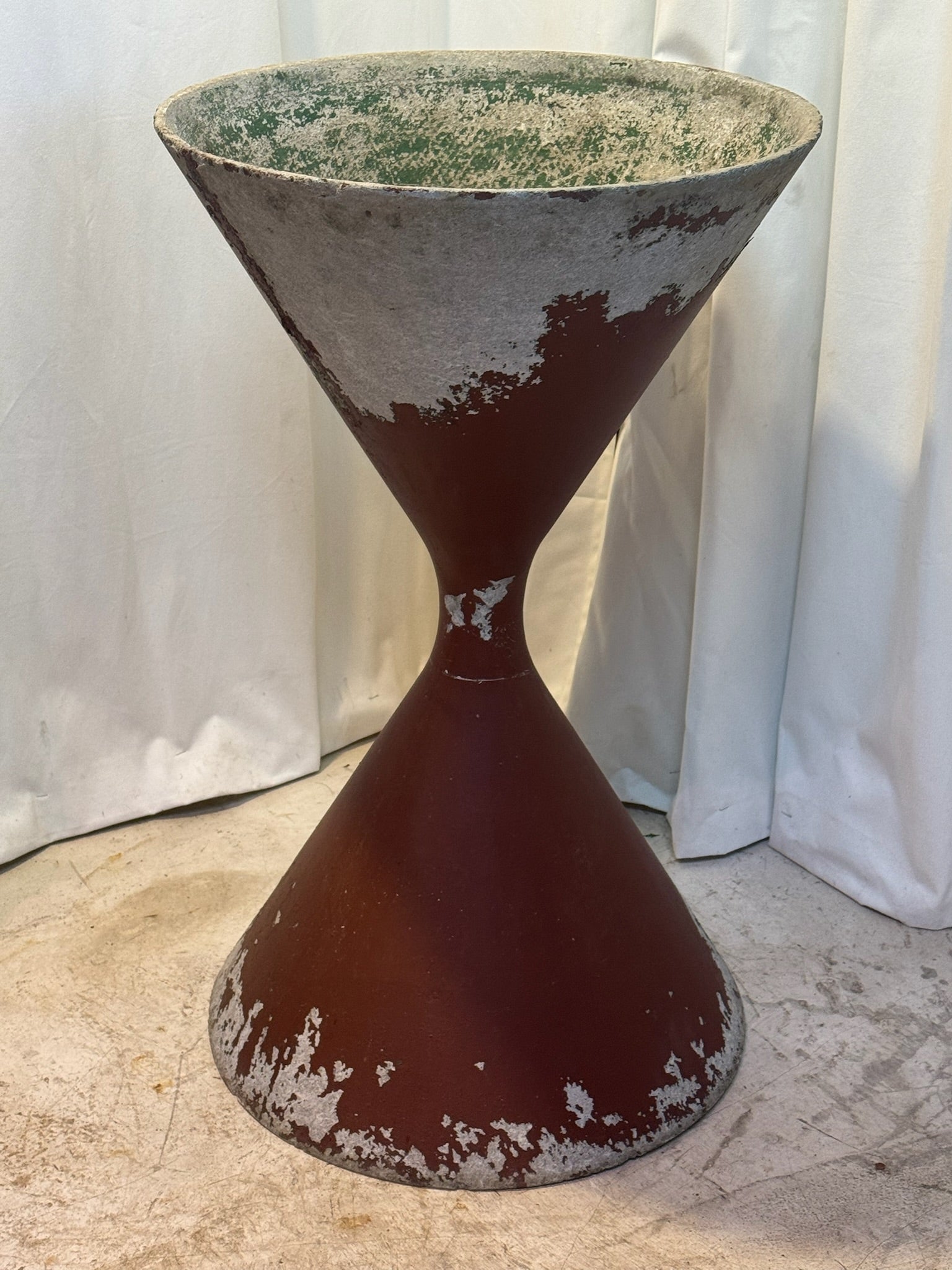 Willy Guhl Diabolo Garden Planter, Mid-Century Modern Fiber Cement, Switzerland