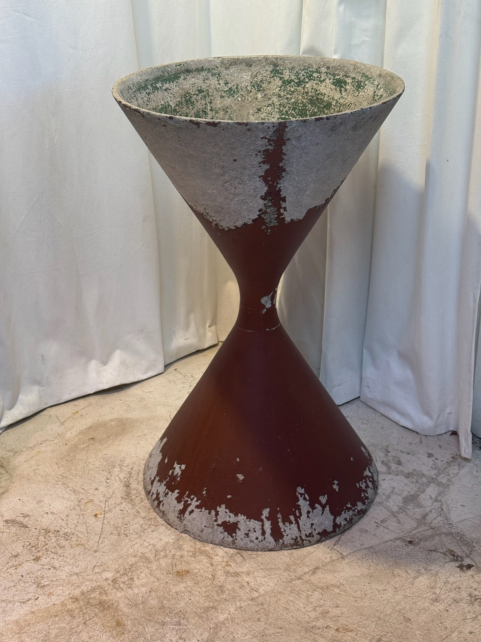 Willy Guhl Diabolo Garden Planter, Mid-Century Modern Fiber Cement, Switzerland