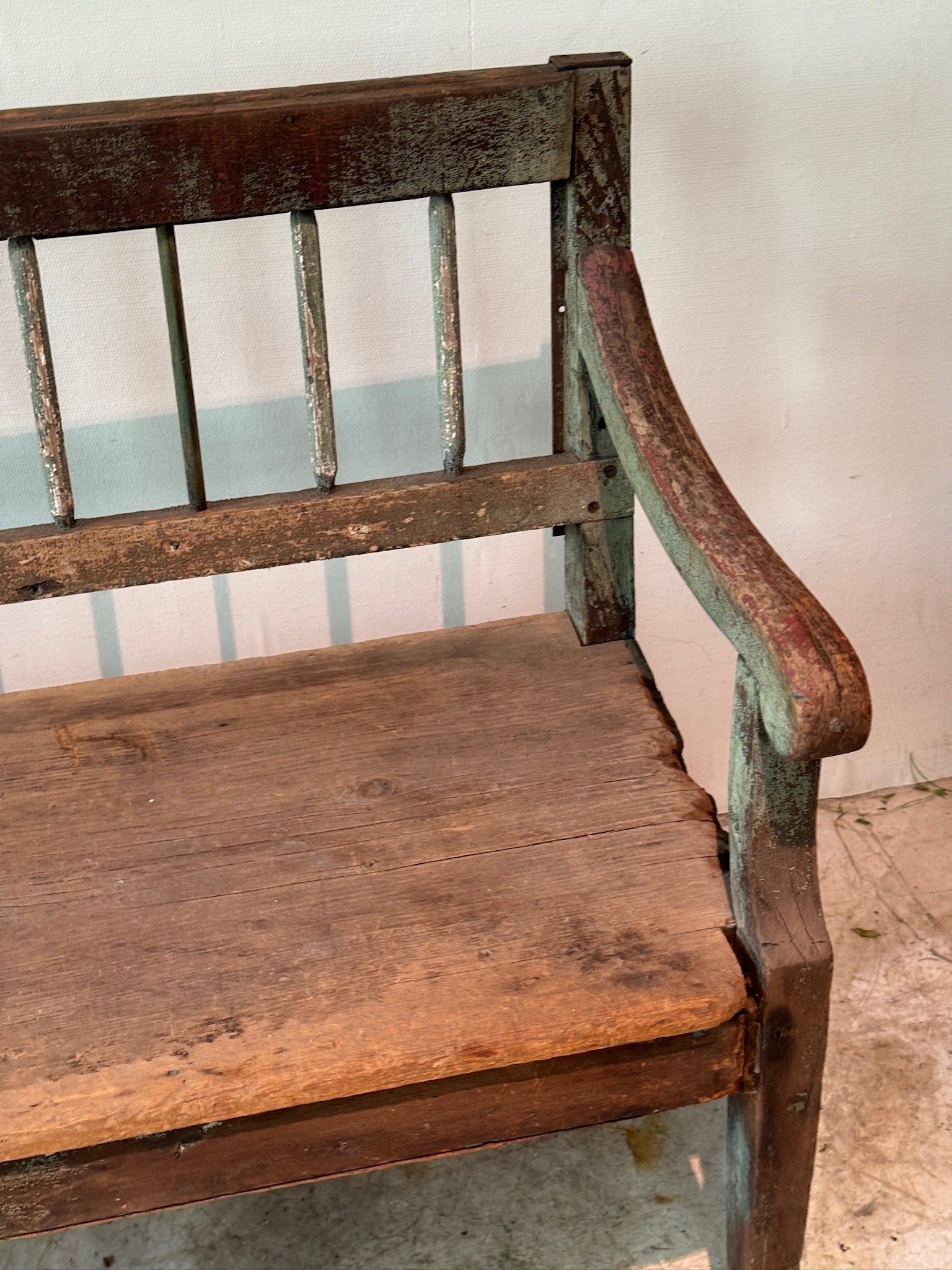 Antique European Painted Wood Slat-Back Bench with Arms – 19th Century Rustic