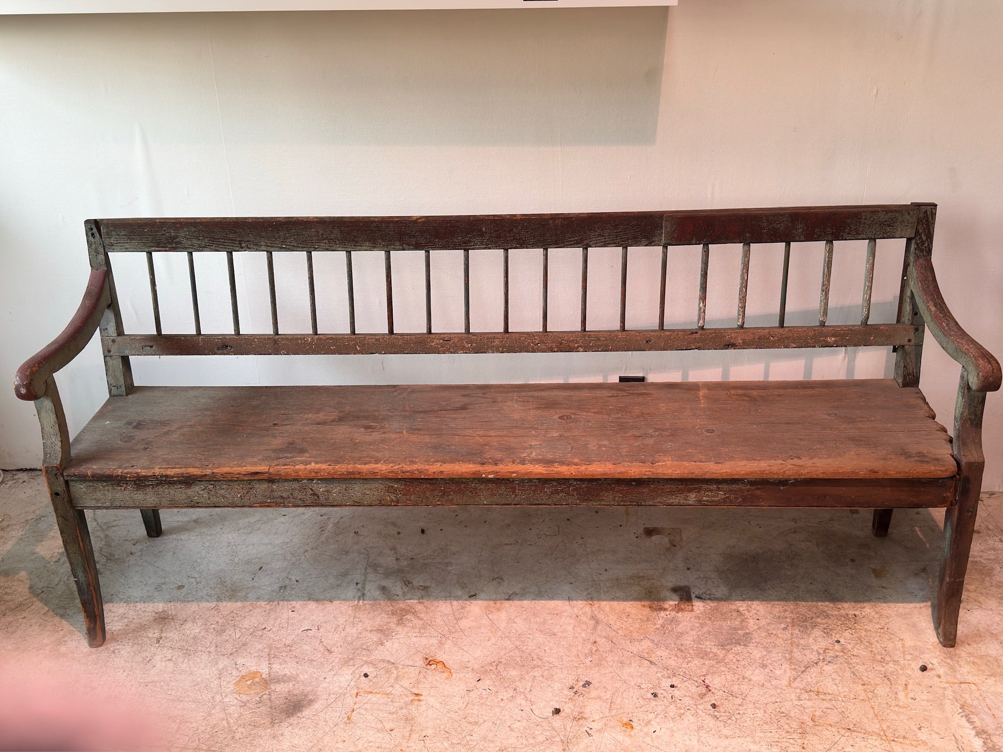 Antique European Painted Wood Slat-Back Bench with Arms – 19th Century Rustic