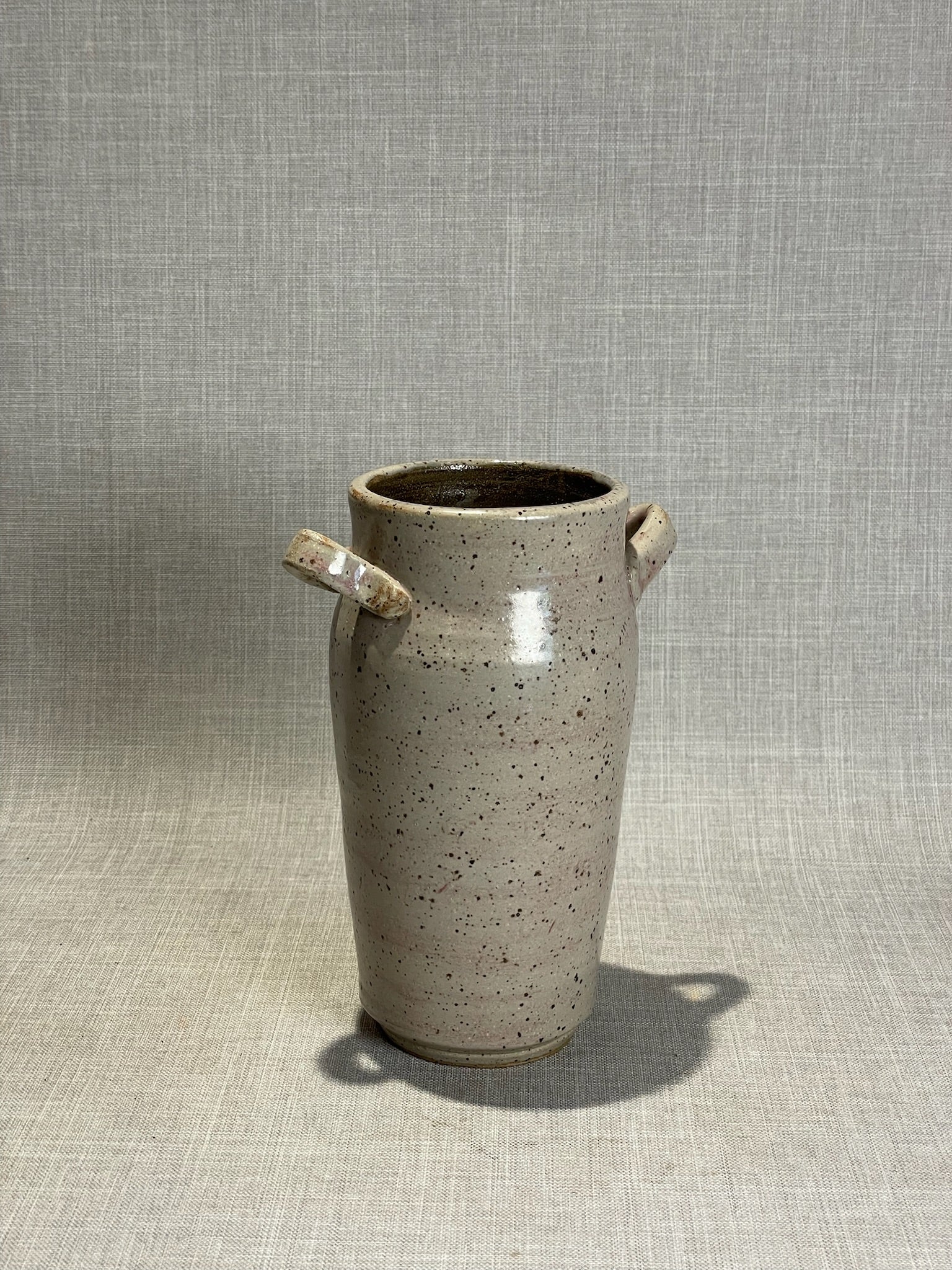 Sandstone Serenity Candle – Handcrafted Minimalist Ceramic Vessel