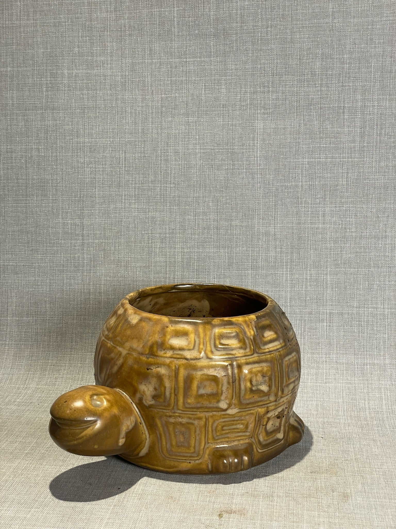 Mid-Century Glazed Ceramic Turtle Planter Pot – Handcrafted Earth-Tone Novelty Vessel