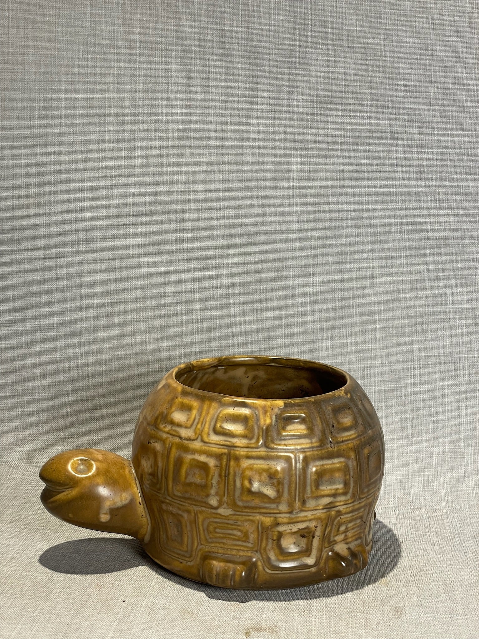Mid-Century Glazed Ceramic Turtle Planter Pot – Handcrafted Earth-Tone Novelty Vessel