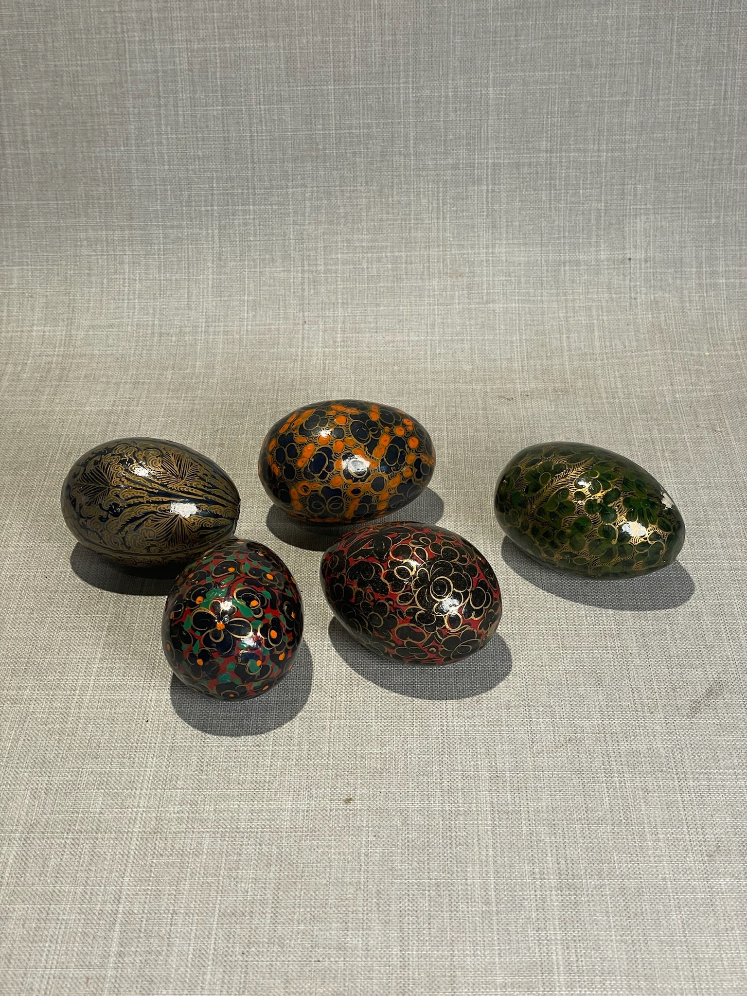 Set of 5 Hand-Painted Lacquer Decorative Eggs – Floral & Metallic Patterned Collectible Display Eggs