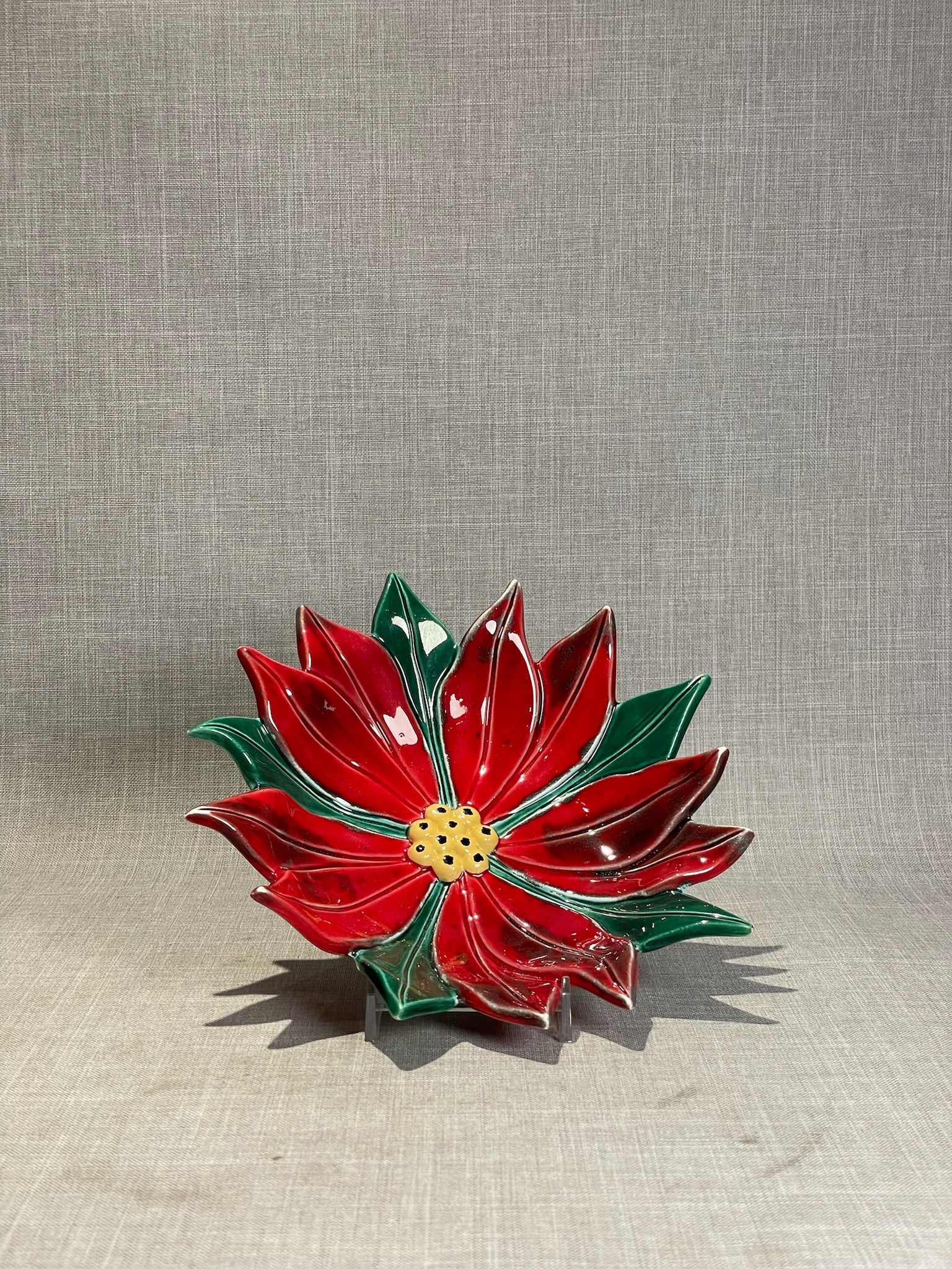 Rare 1966 Atlantic Mold Handcrafted Red & Green Poinsettia Ceramic Decorative Bowl