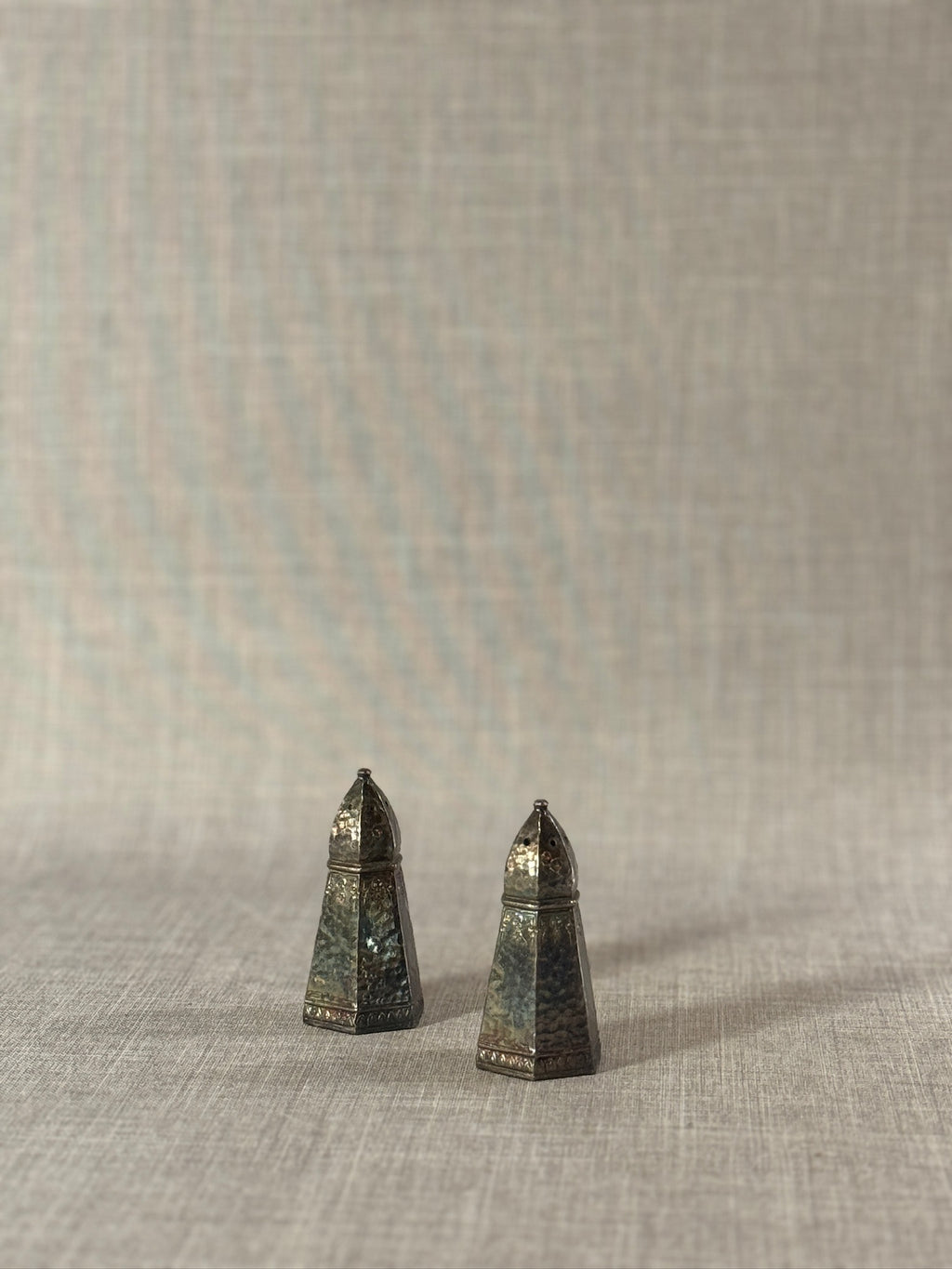 Vintage Hammered Metal Hexagonal Salt & Pepper Shaker Set with Dome Tops